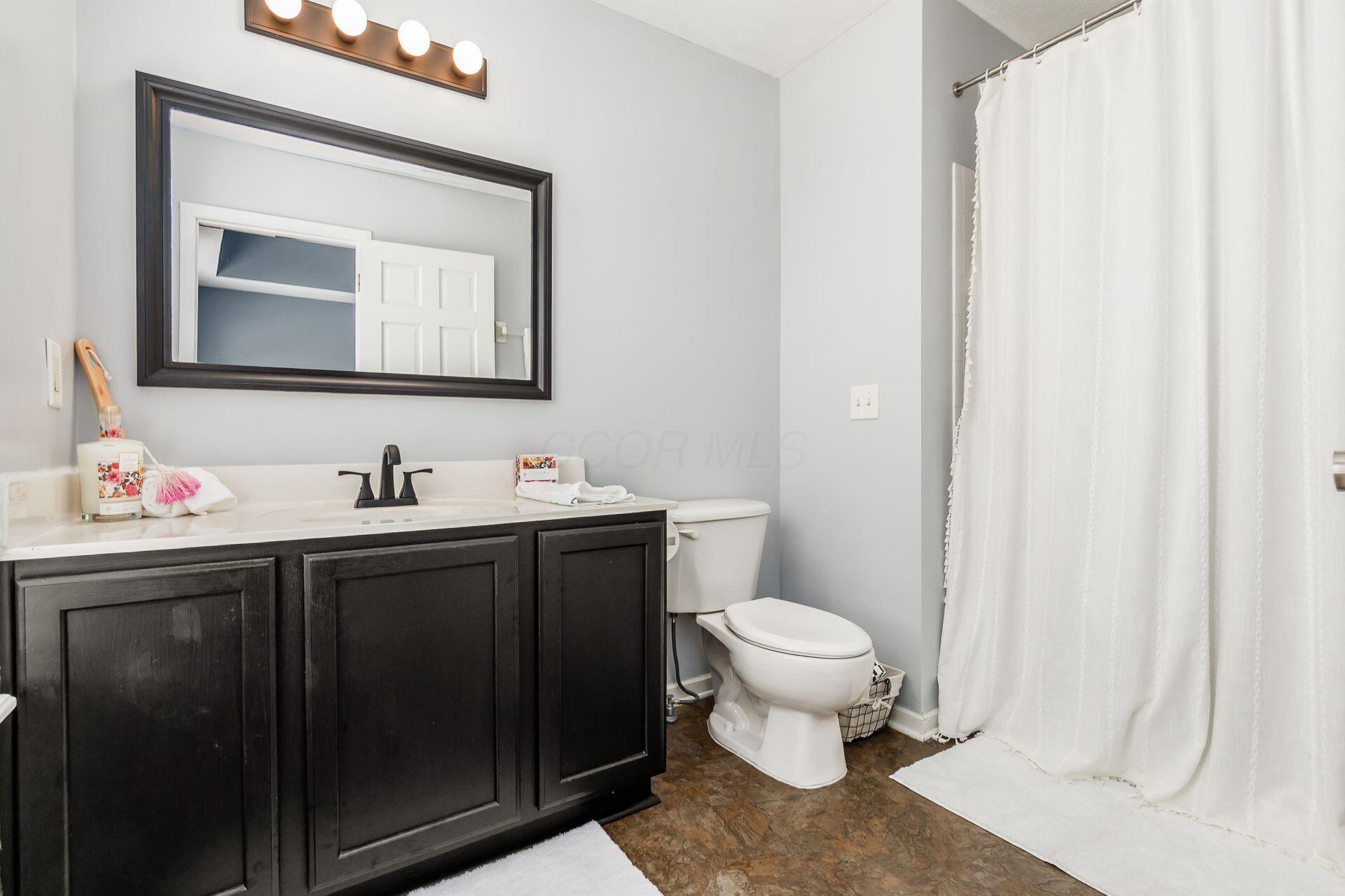 402 Wooster Street Property Photo 23