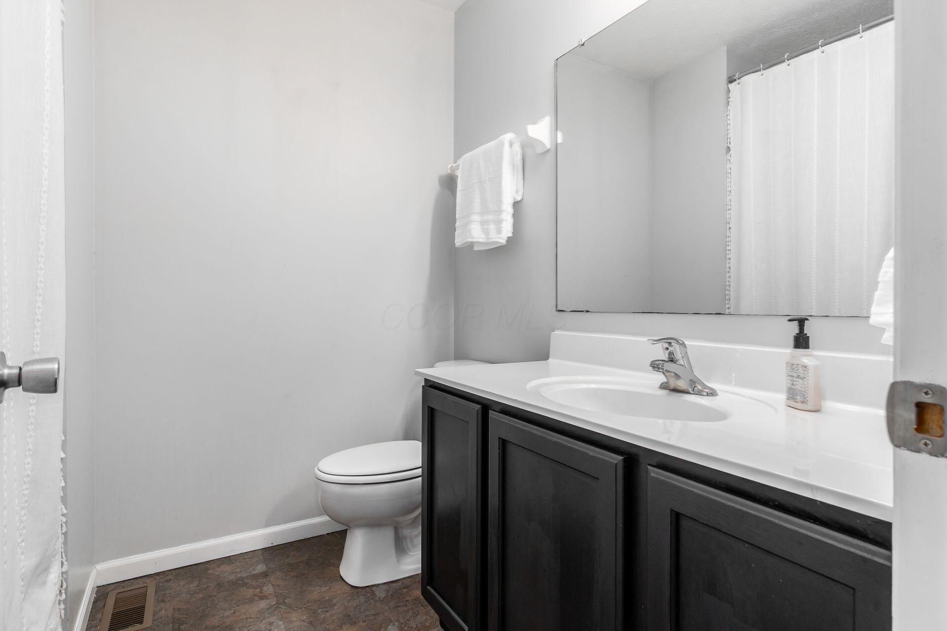 402 Wooster Street Property Photo 26