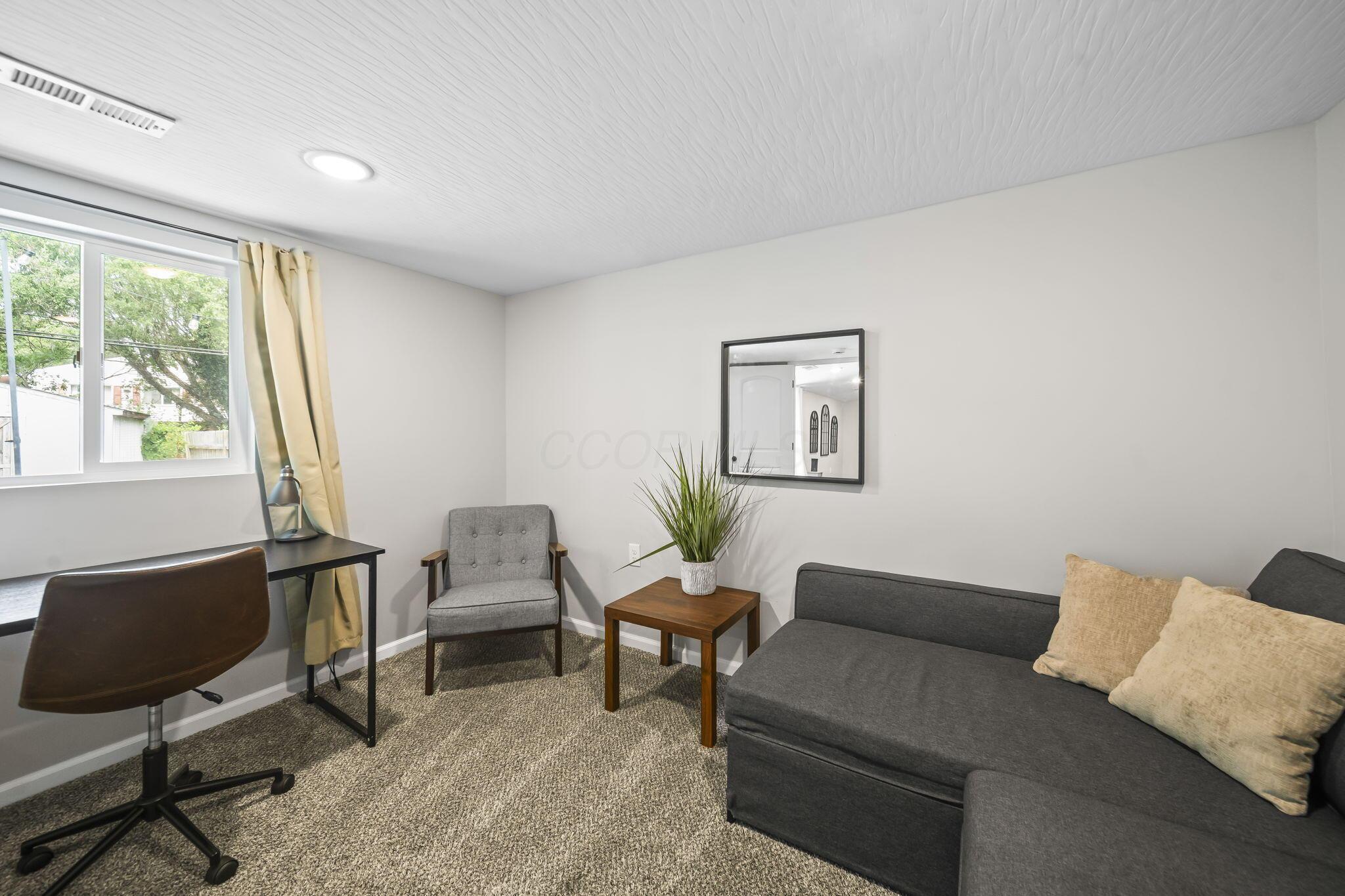 1815 Union Street Property Photo 32
