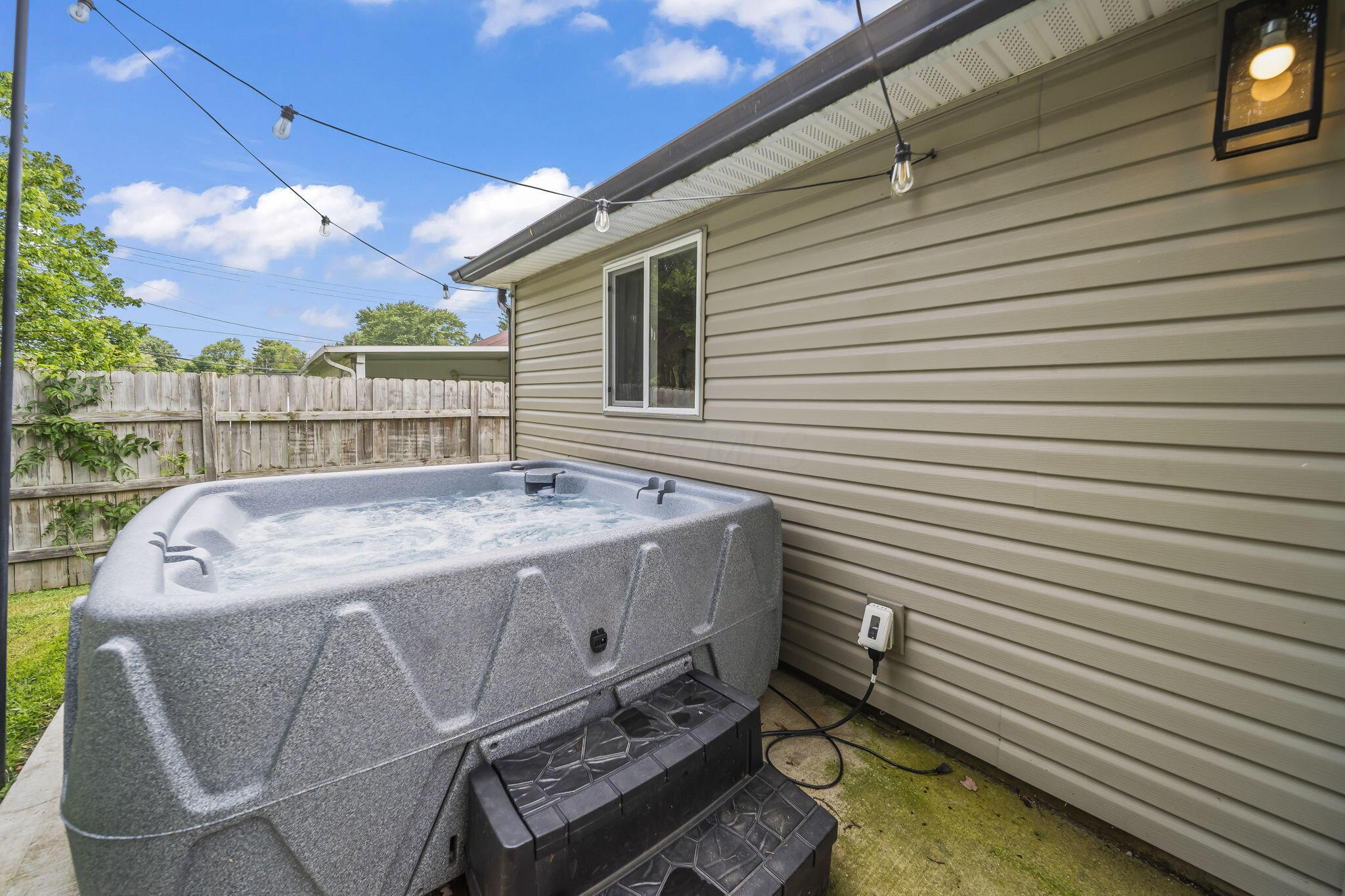 1815 Union Street Property Photo 42