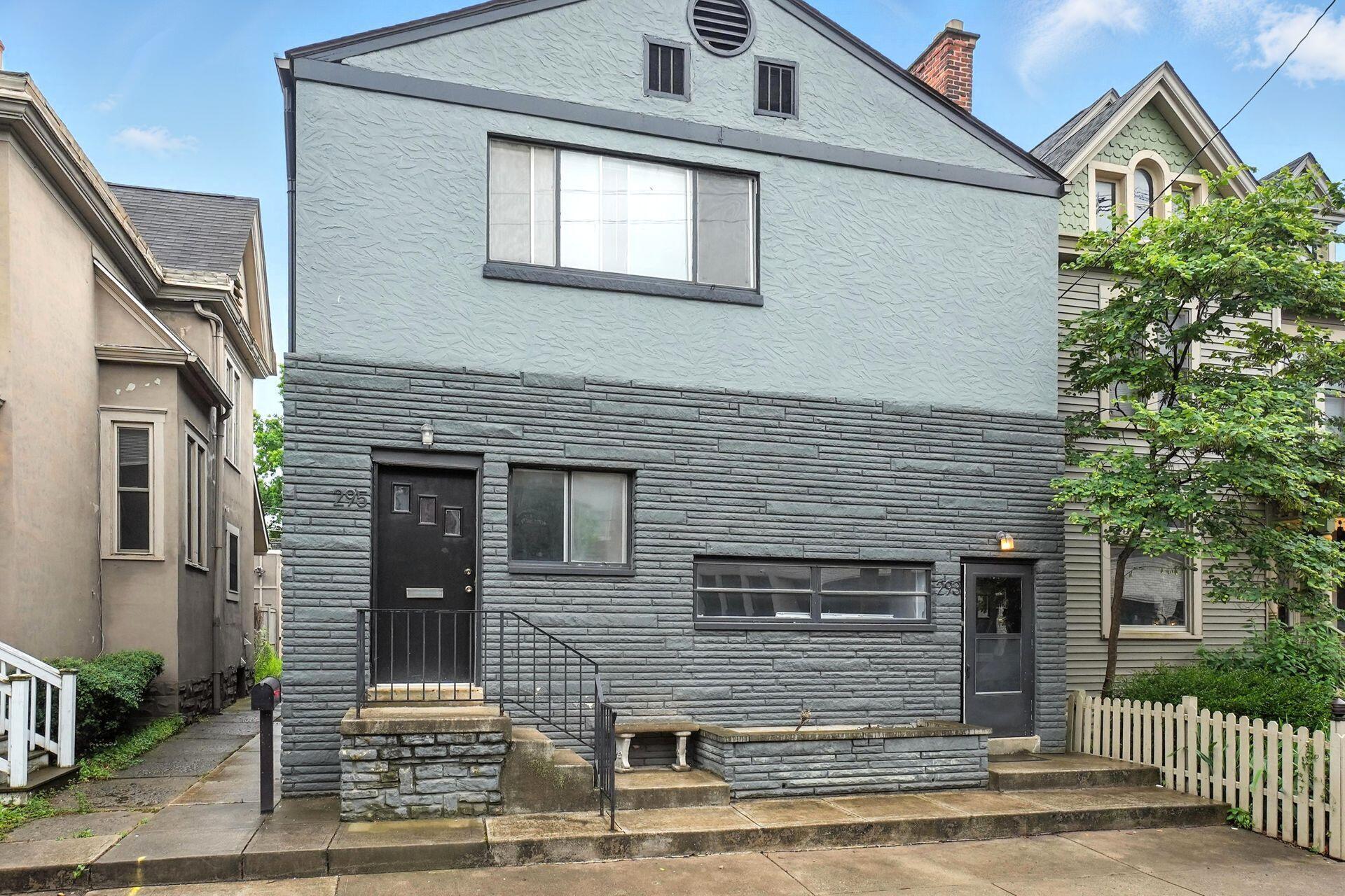 295 E Whittier Street Property Photo 1