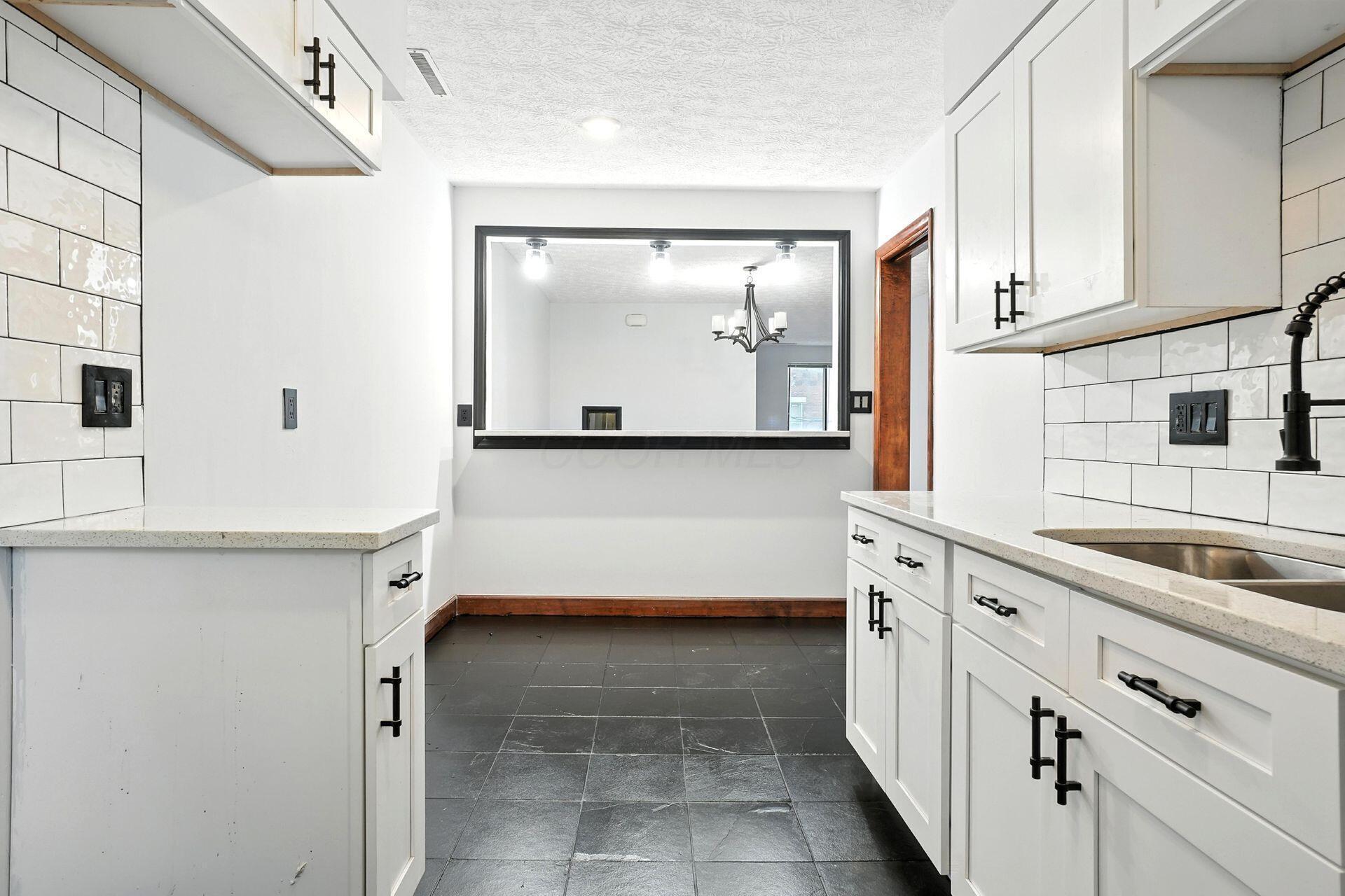 295 E Whittier Street Property Photo 11