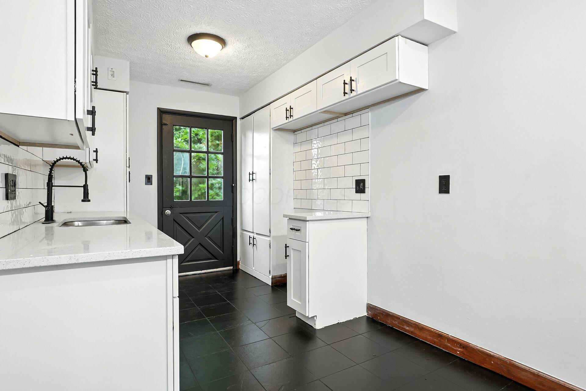 295 E Whittier Street Property Photo 14