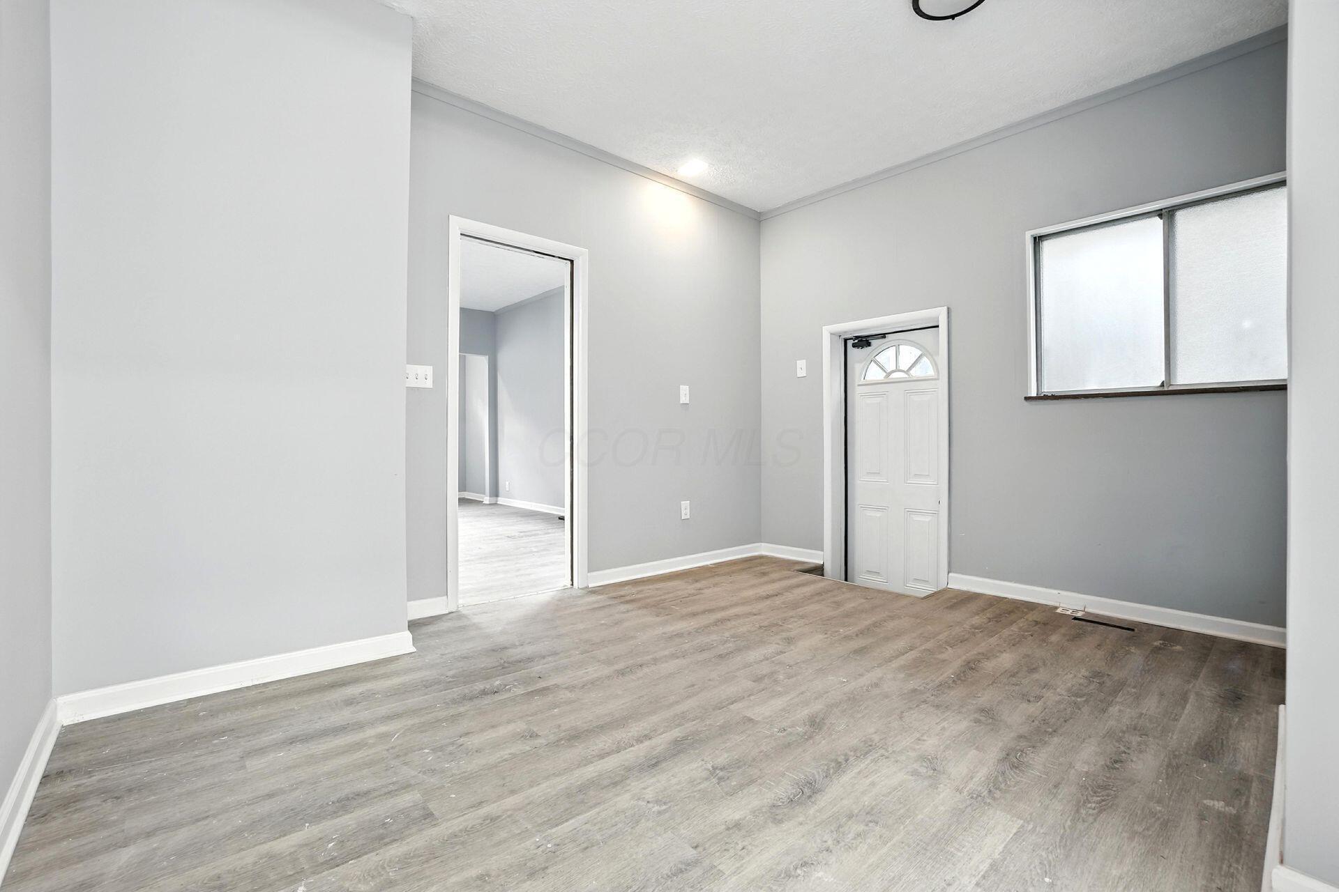295 E Whittier Street Property Photo 29