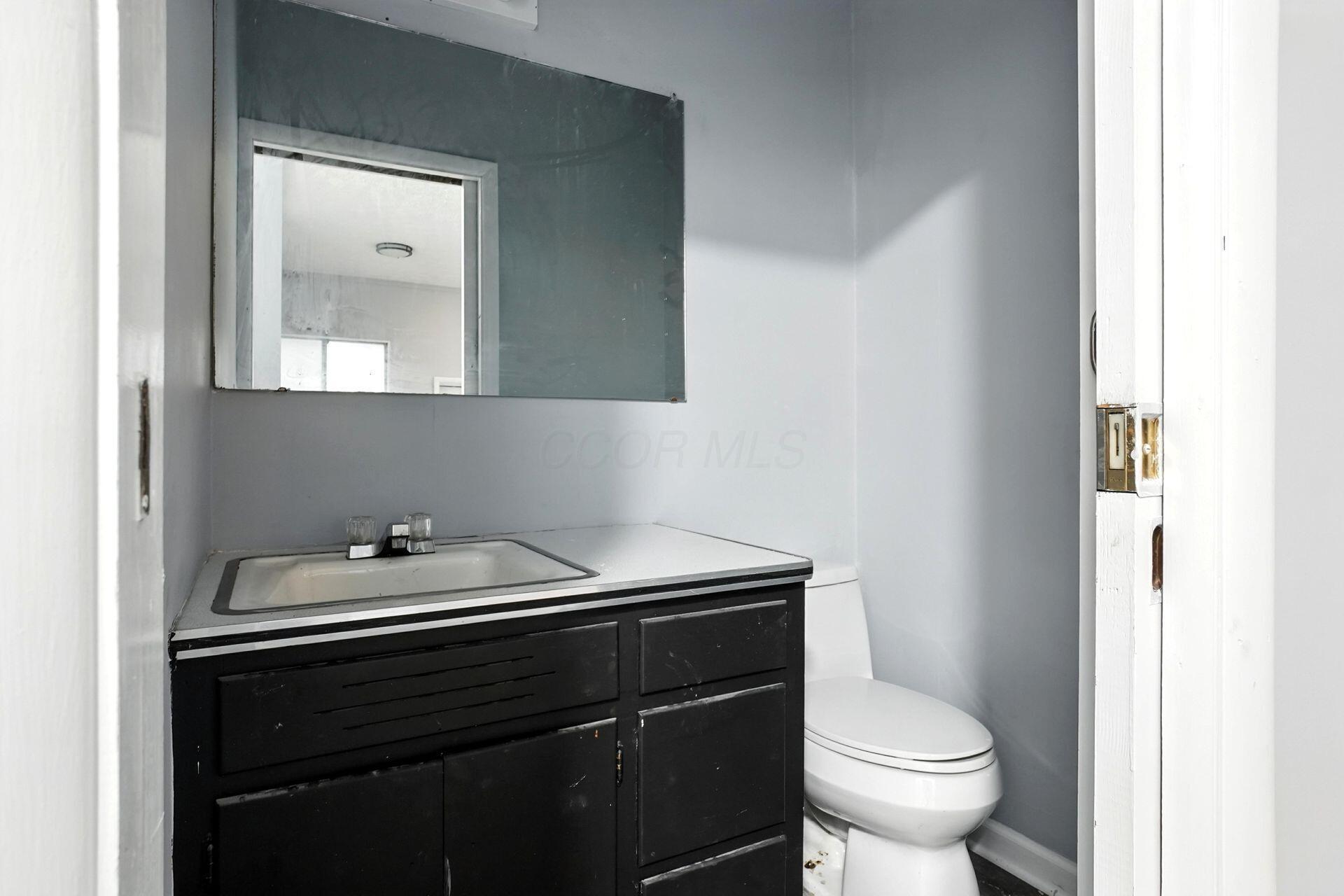 295 E Whittier Street Property Photo 31