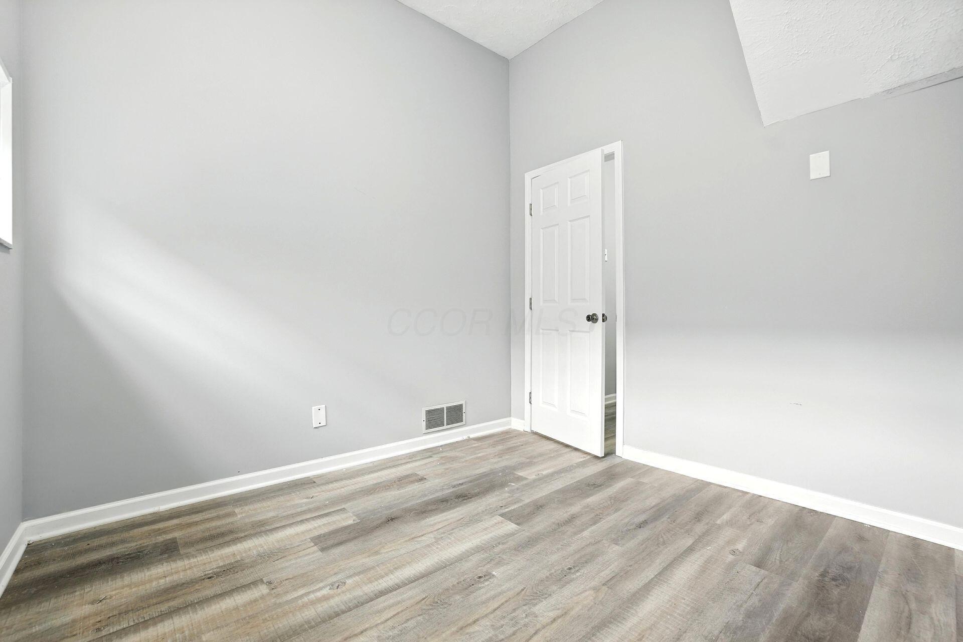 295 E Whittier Street Property Photo 36