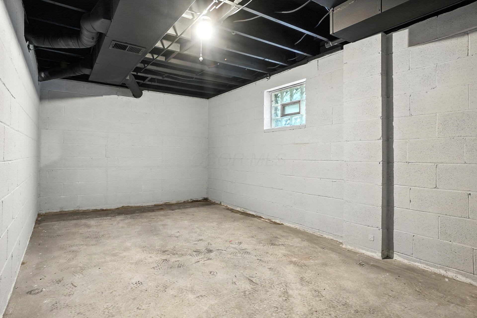 295 E Whittier Street Property Photo 42
