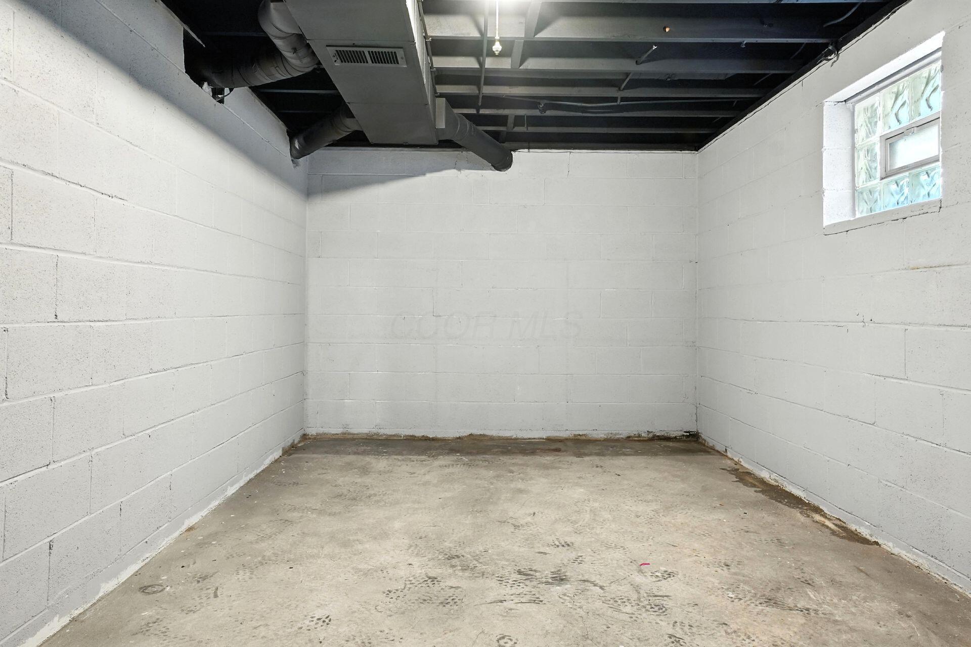 295 E Whittier Street Property Photo 43