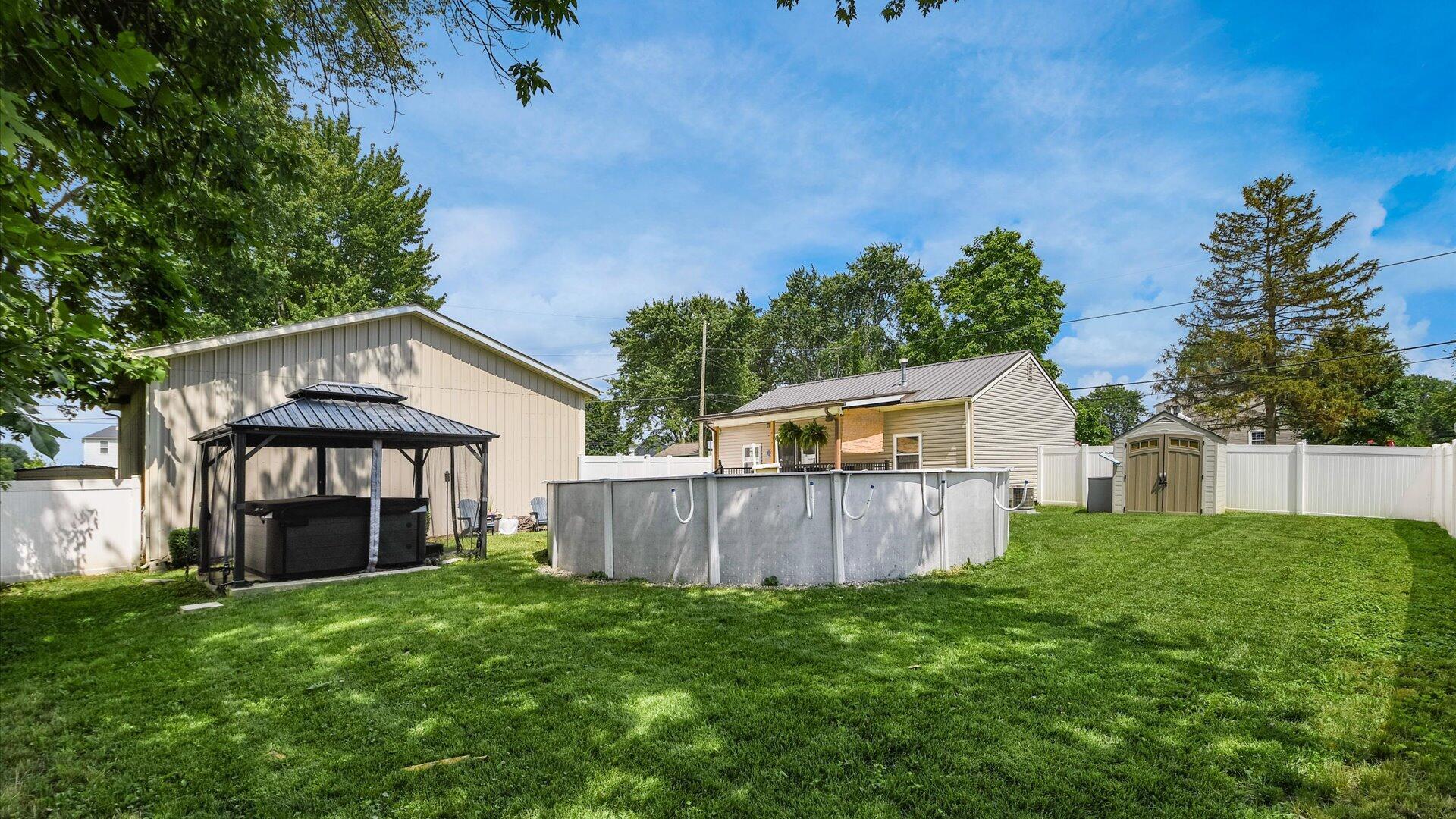 104 Sunset Drive Property Photo 5