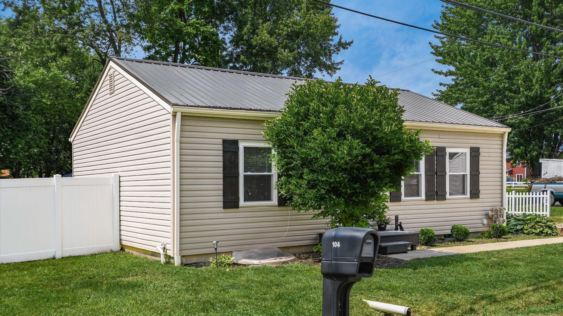 104 Sunset Drive Property Photo 44