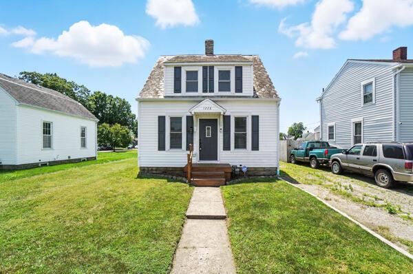 1228 8th Avenue Property Photo 1