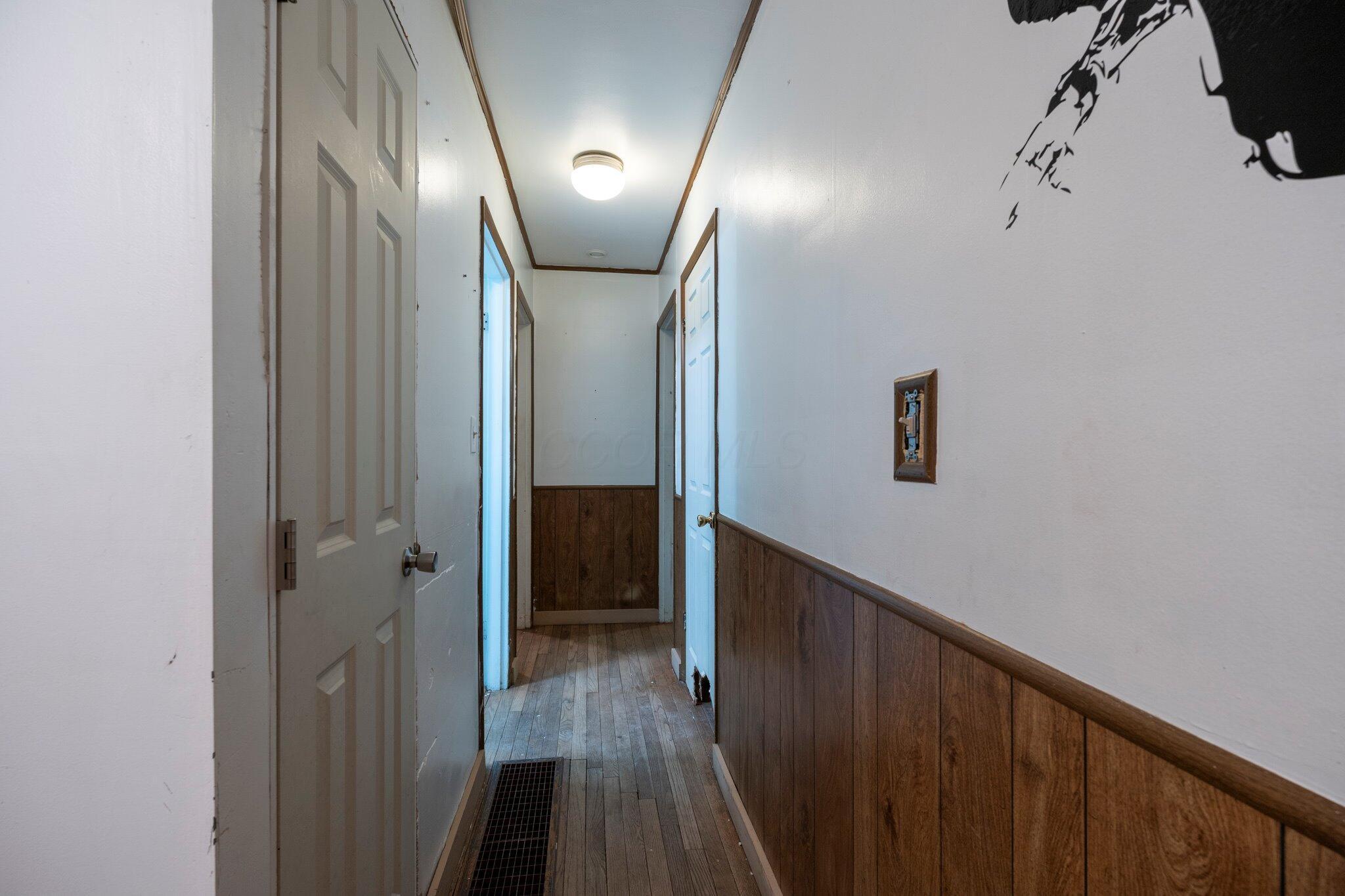 718 Hook Road Property Photo 13