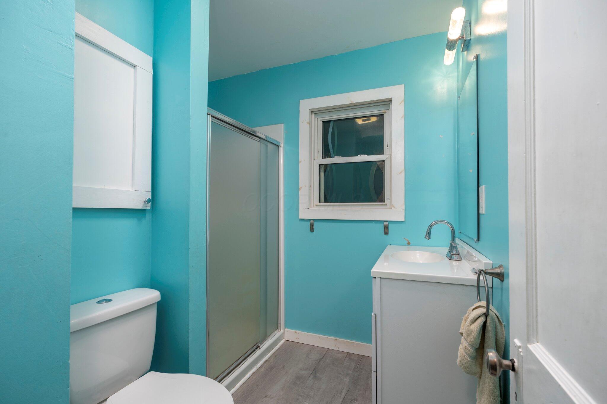 718 Hook Road Property Photo 14