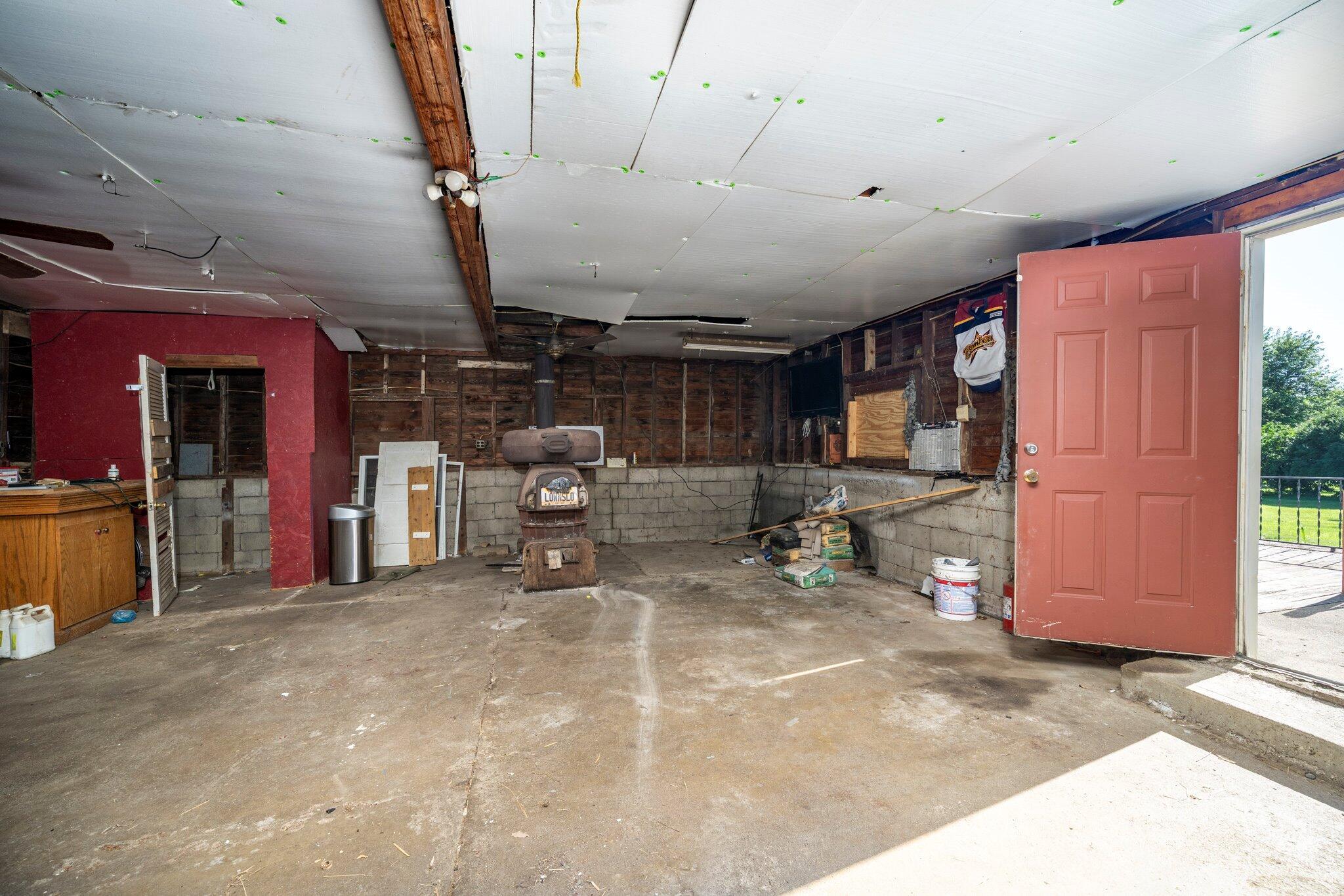 718 Hook Road Property Photo 37
