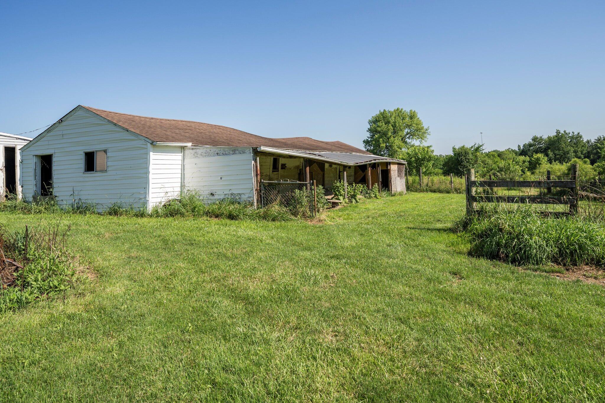 718 Hook Road Property Photo 40