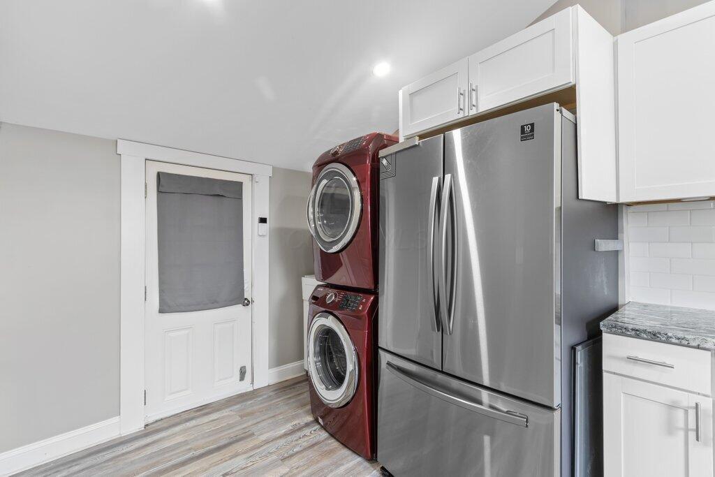 225 N Hague Avenue Property Photo 19