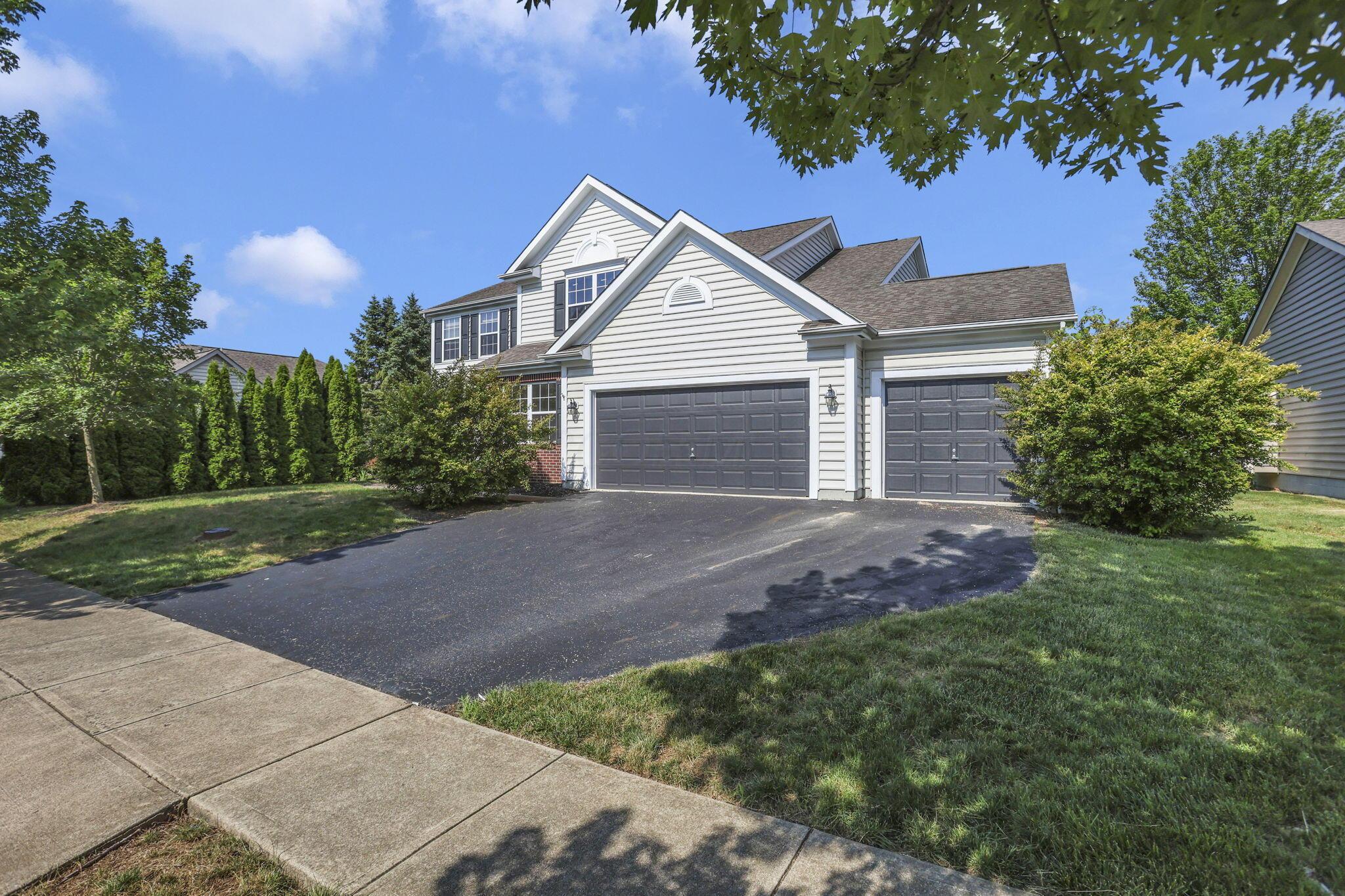 6874 Golden Way Property Photo 2