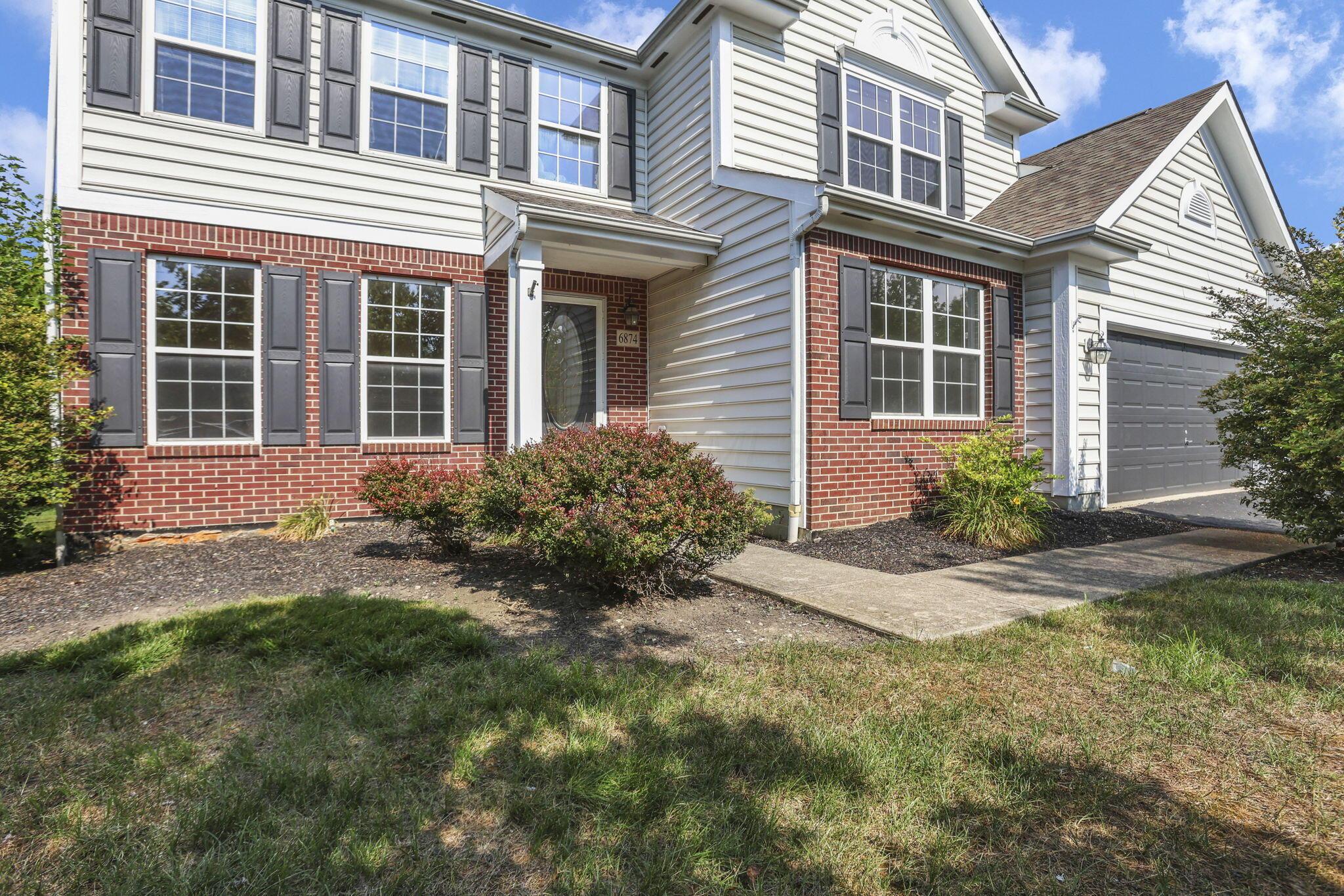 6874 Golden Way Property Photo 4