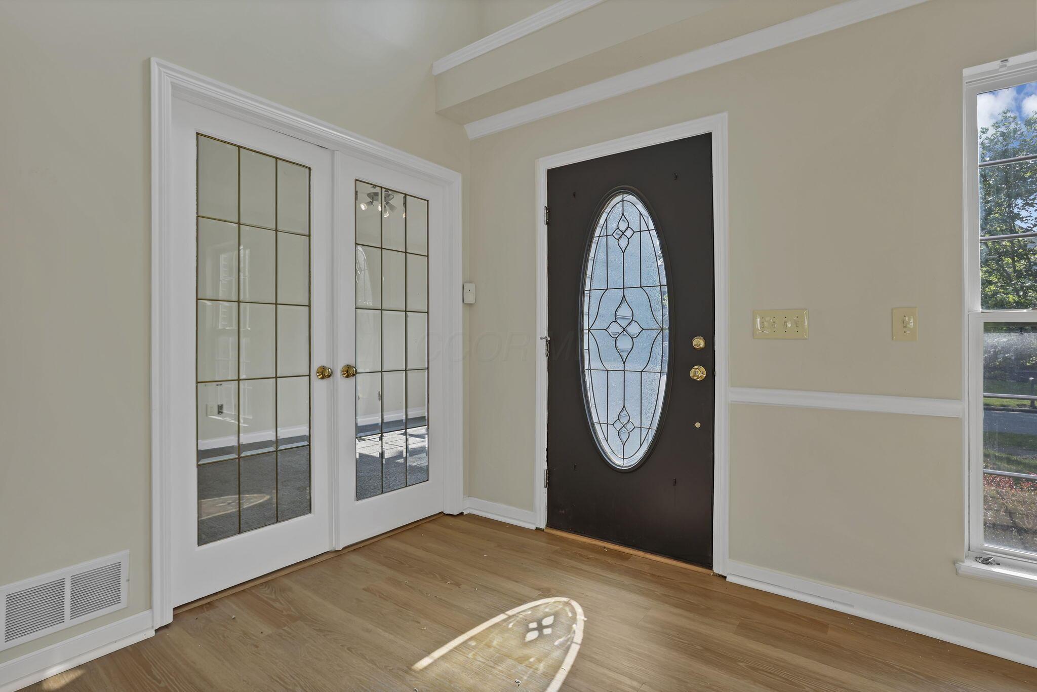 6874 Golden Way Property Photo 6