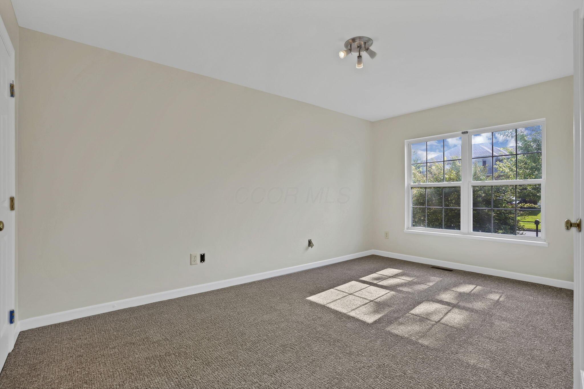 6874 Golden Way Property Photo 8