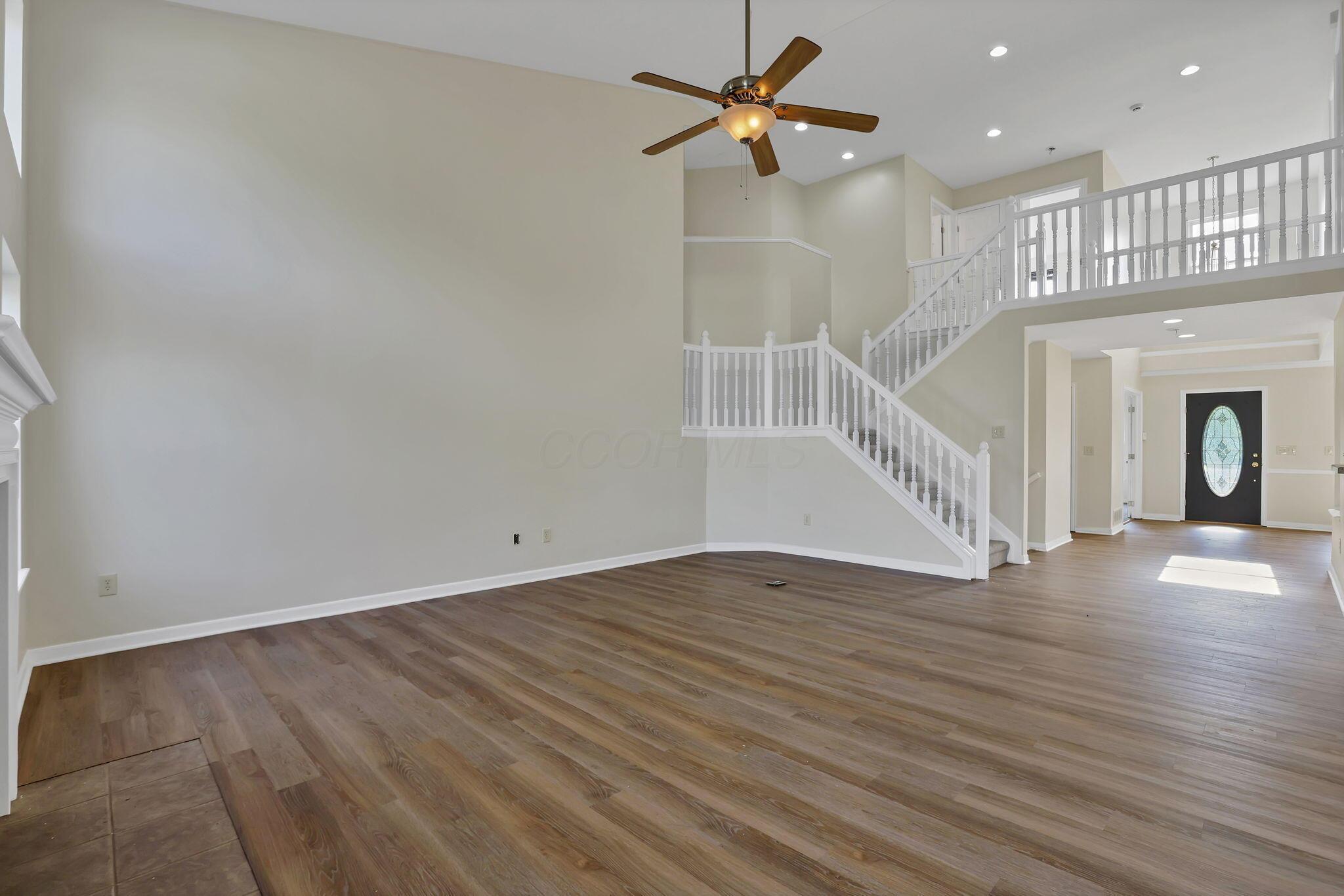6874 Golden Way Property Photo 19