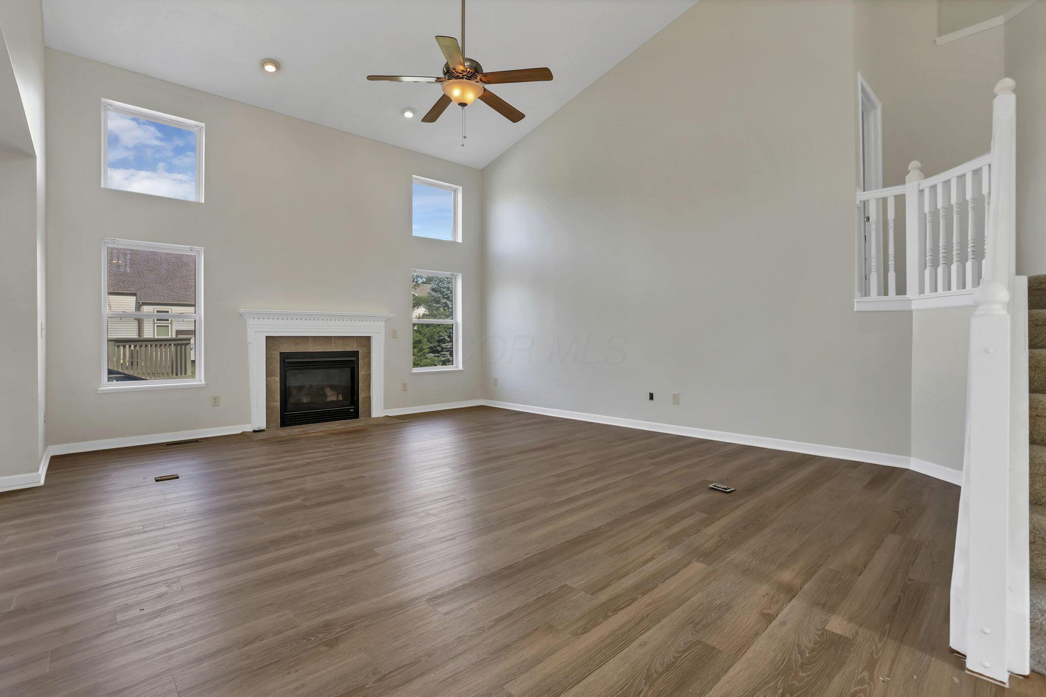 6874 Golden Way Property Photo 22