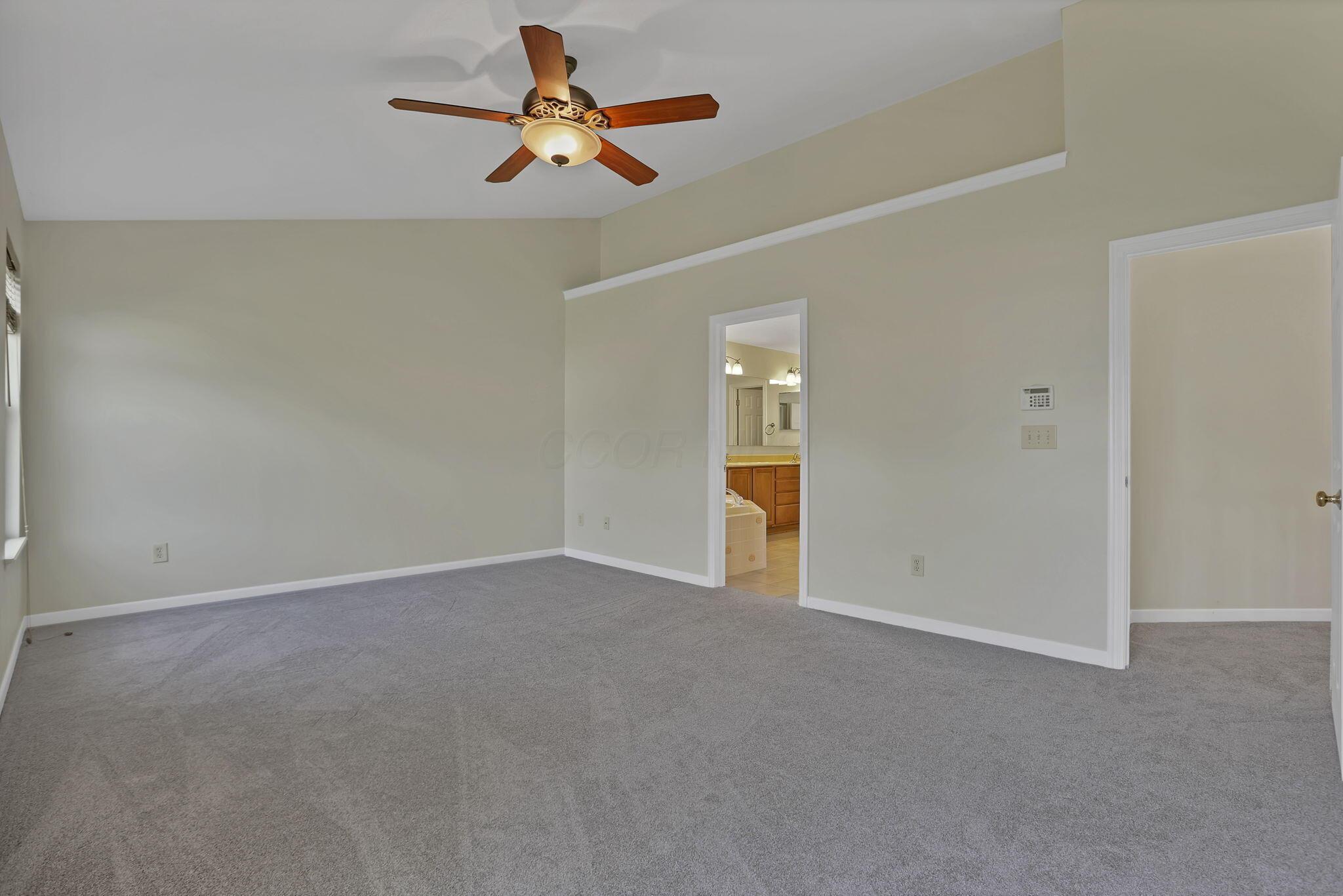 6874 Golden Way Property Photo 27