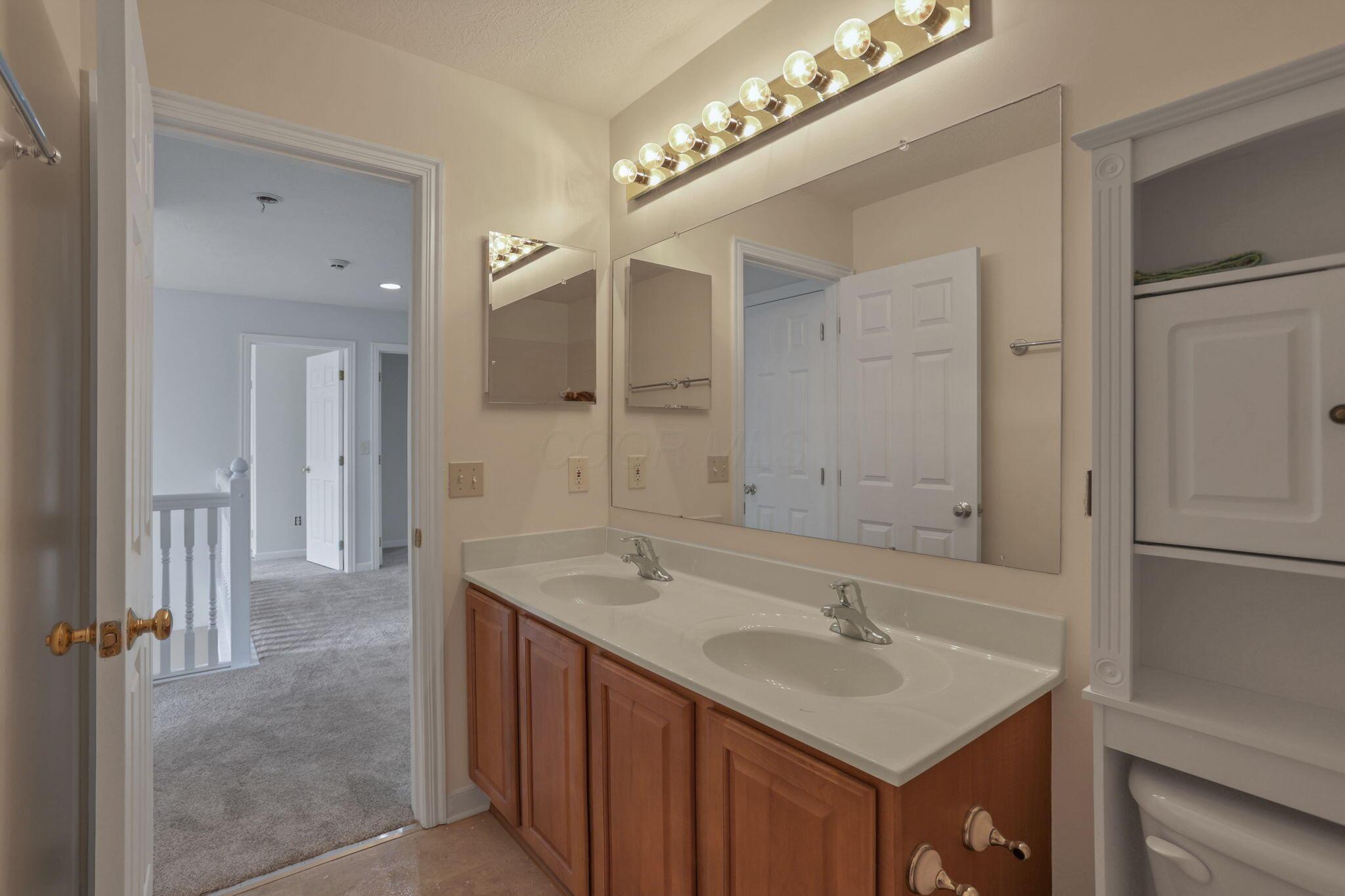 6874 Golden Way Property Photo 40