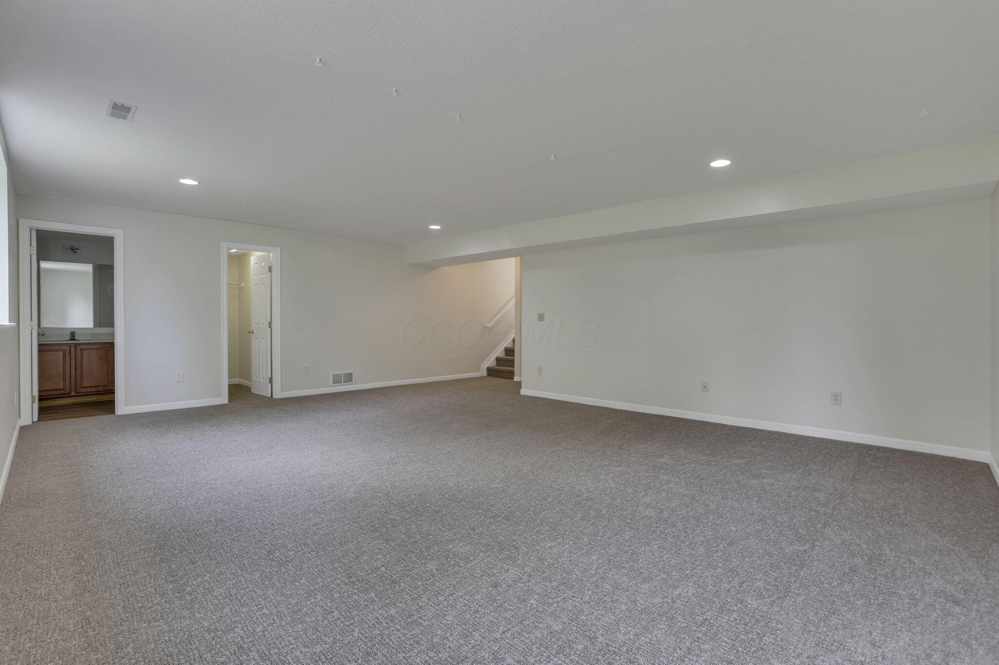 6874 Golden Way Property Photo 44