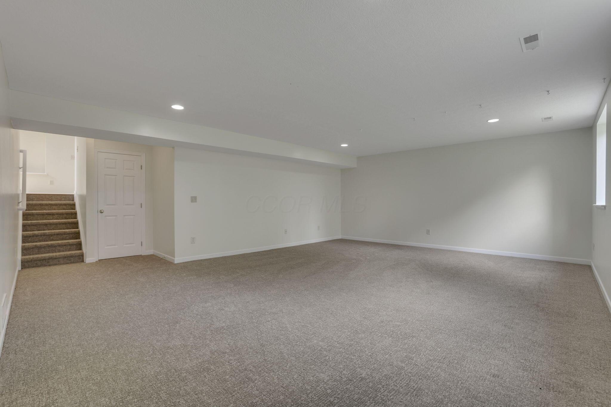 6874 Golden Way Property Photo 45