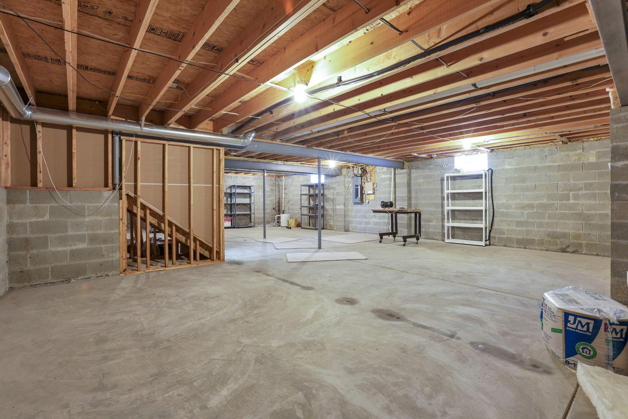 6874 Golden Way Property Photo 48