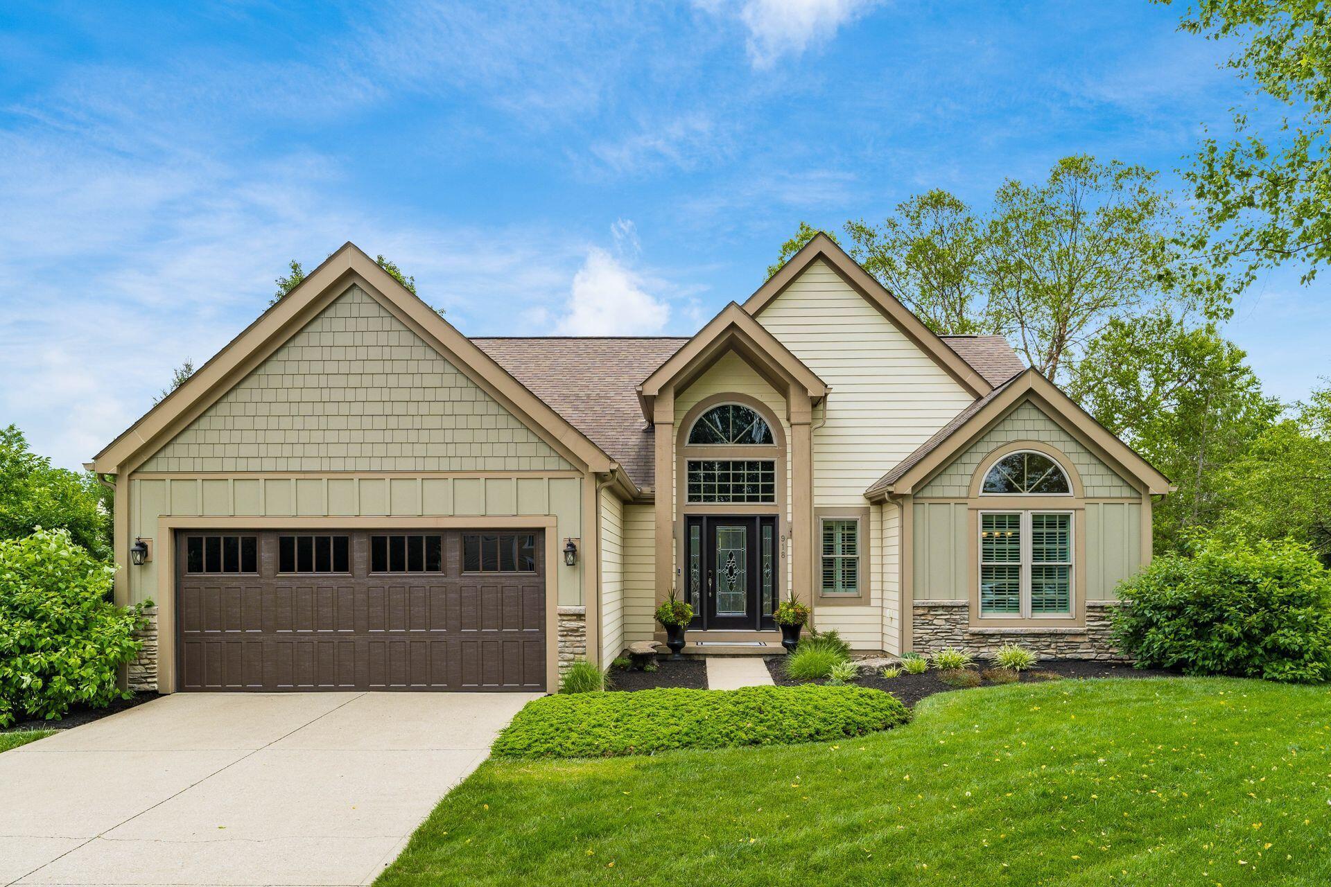 918 Dianthus Court Property Photo 1
