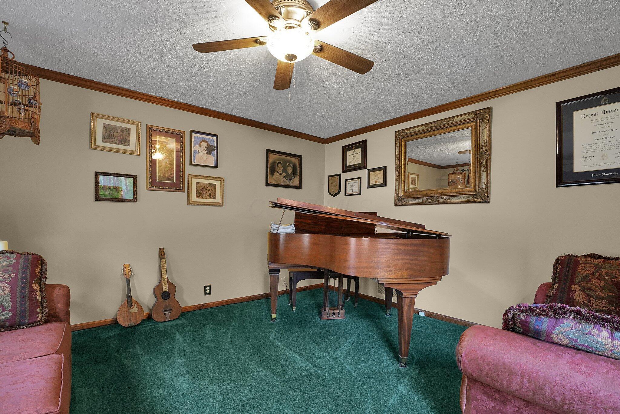 519 Forestview Court Property Photo 8