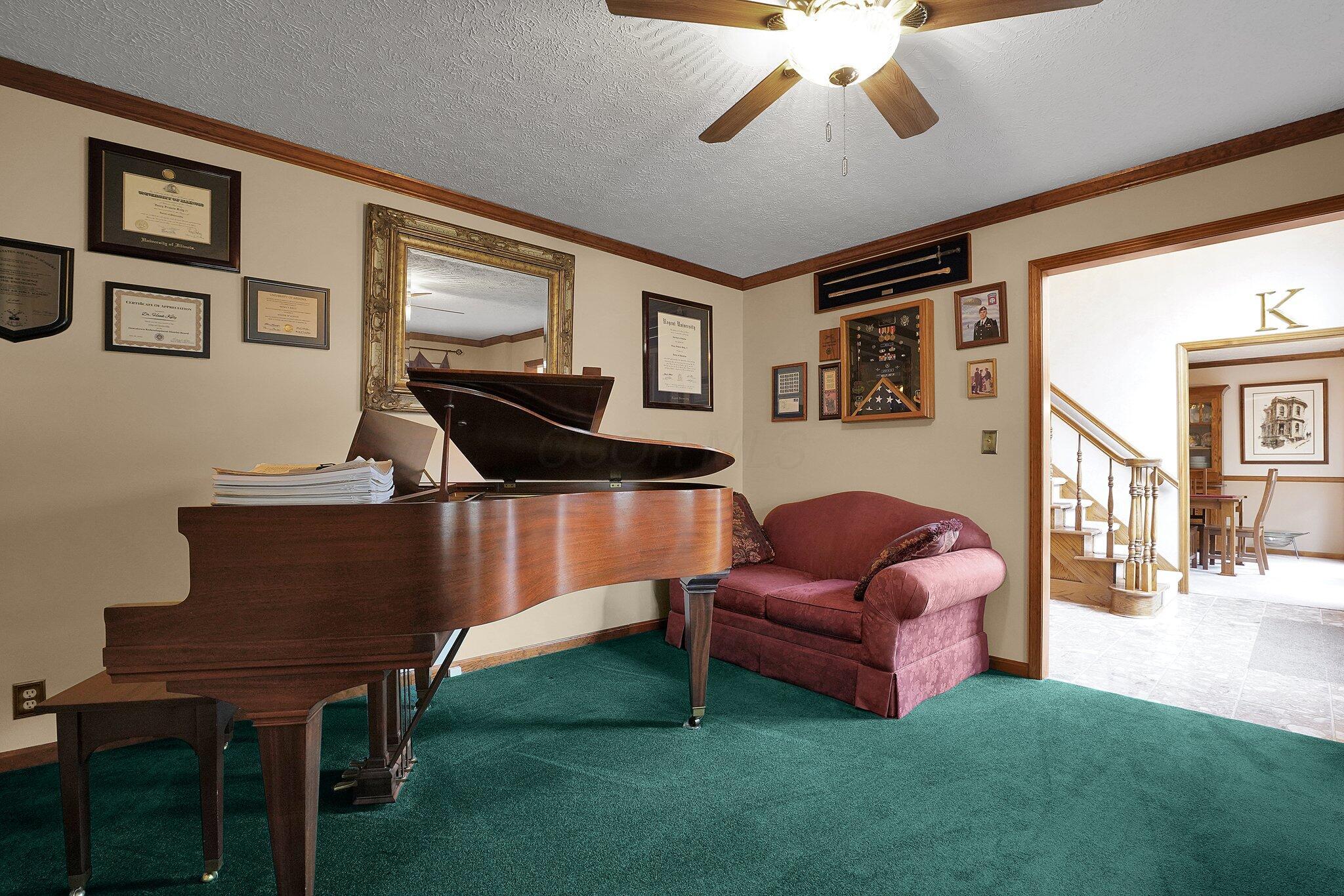 519 Forestview Court Property Photo 9