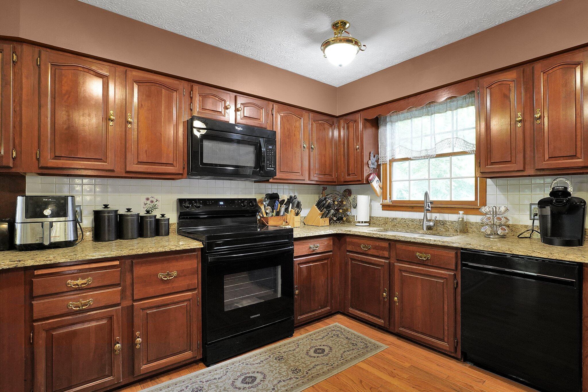 519 Forestview Court Property Photo 18
