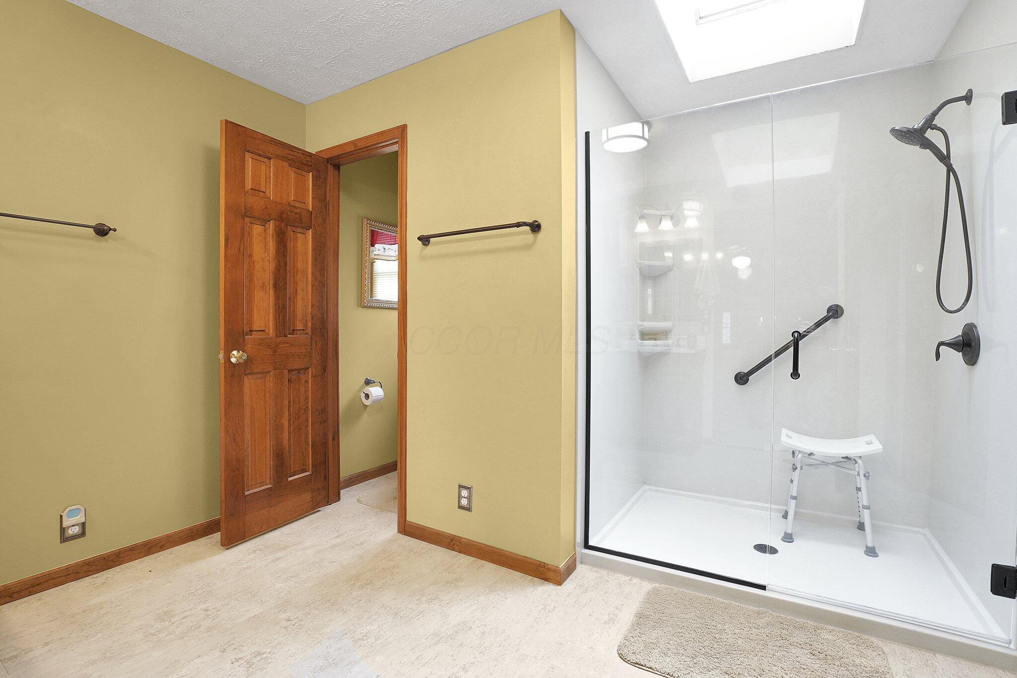 519 Forestview Court Property Photo 23