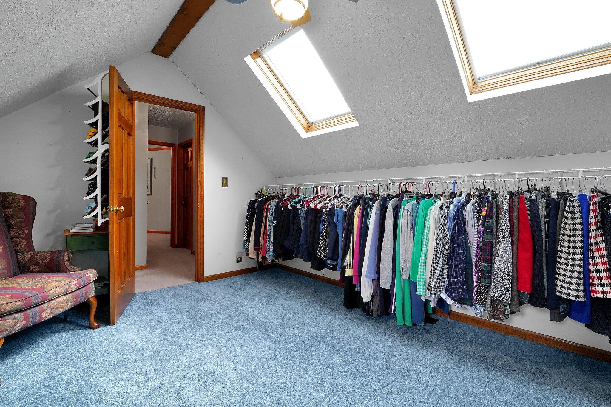 519 Forestview Court Property Photo 32