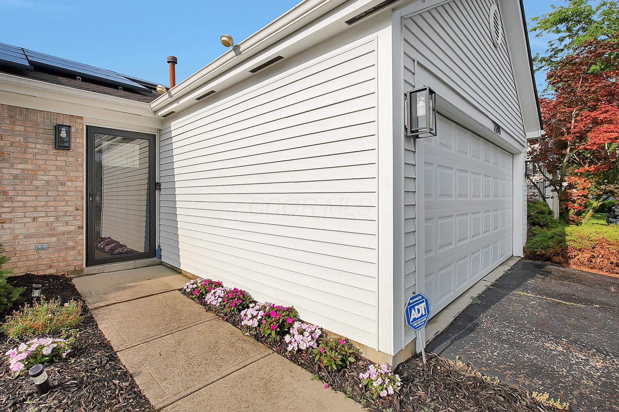 7294 Aplin Drive Property Photo 4
