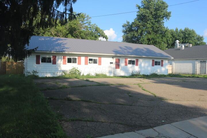 906 S Main Street Property Photo 1