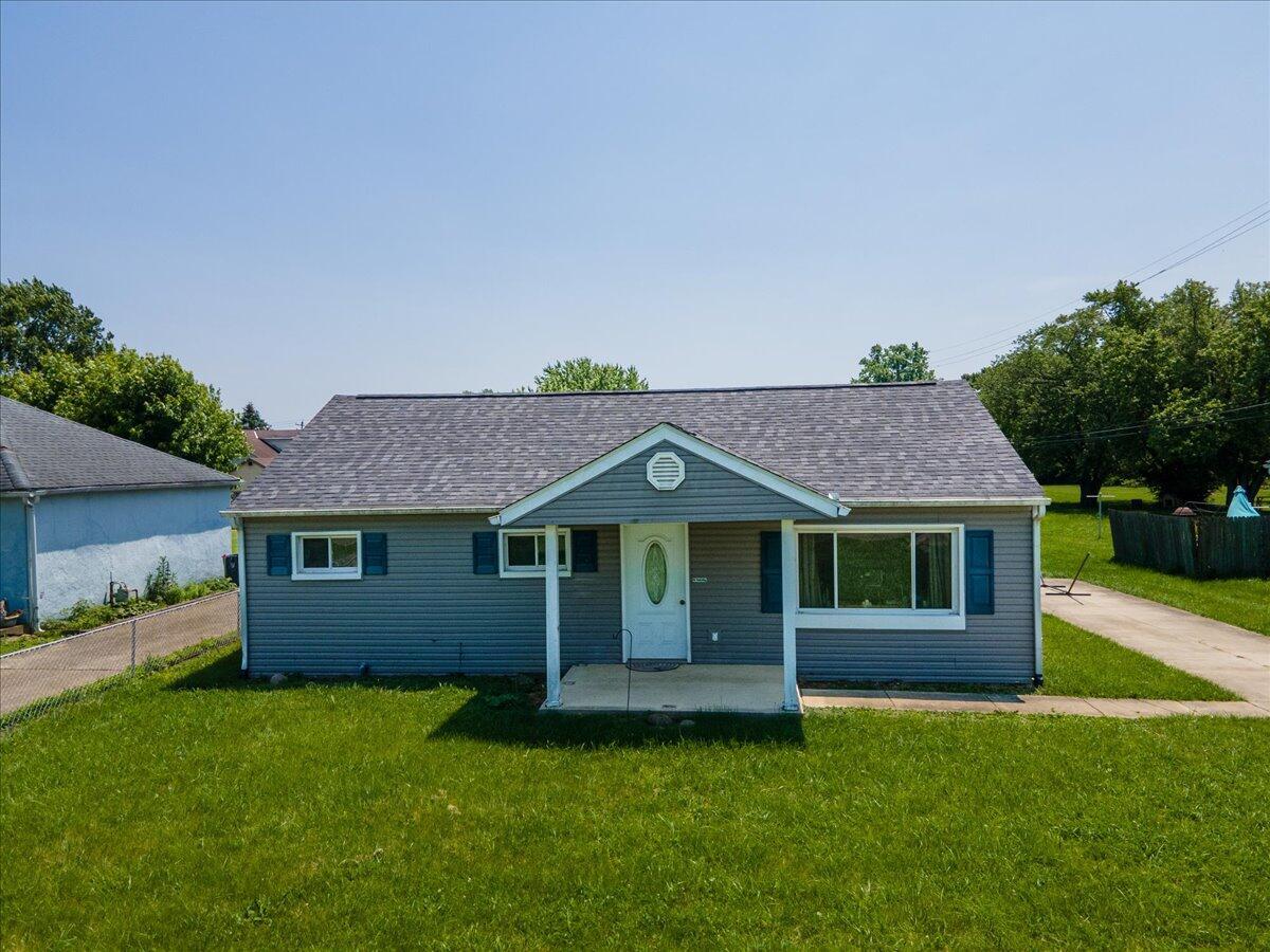 1935 Sedan Avenue Property Photo