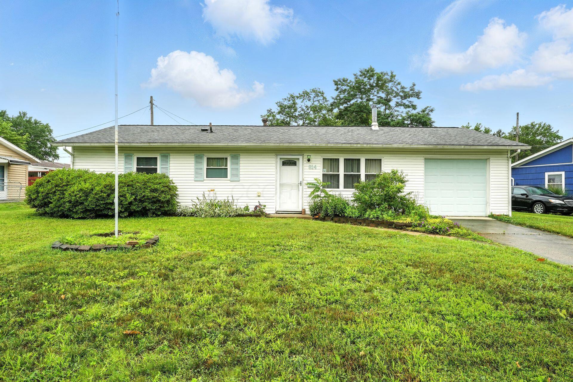 814 Gilmore Drive Property Photo 1
