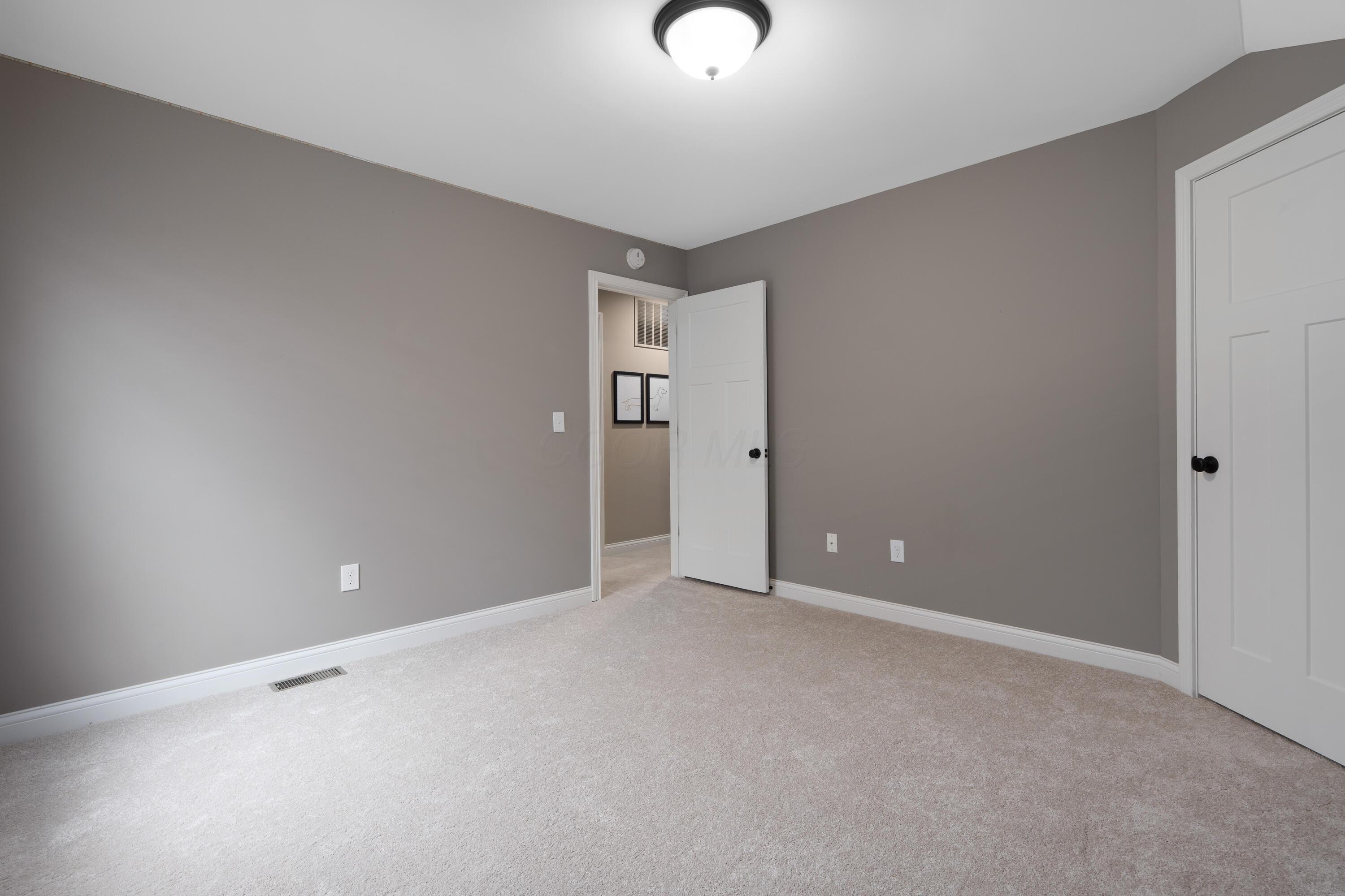 6196 Streamside Drive Property Photo 36