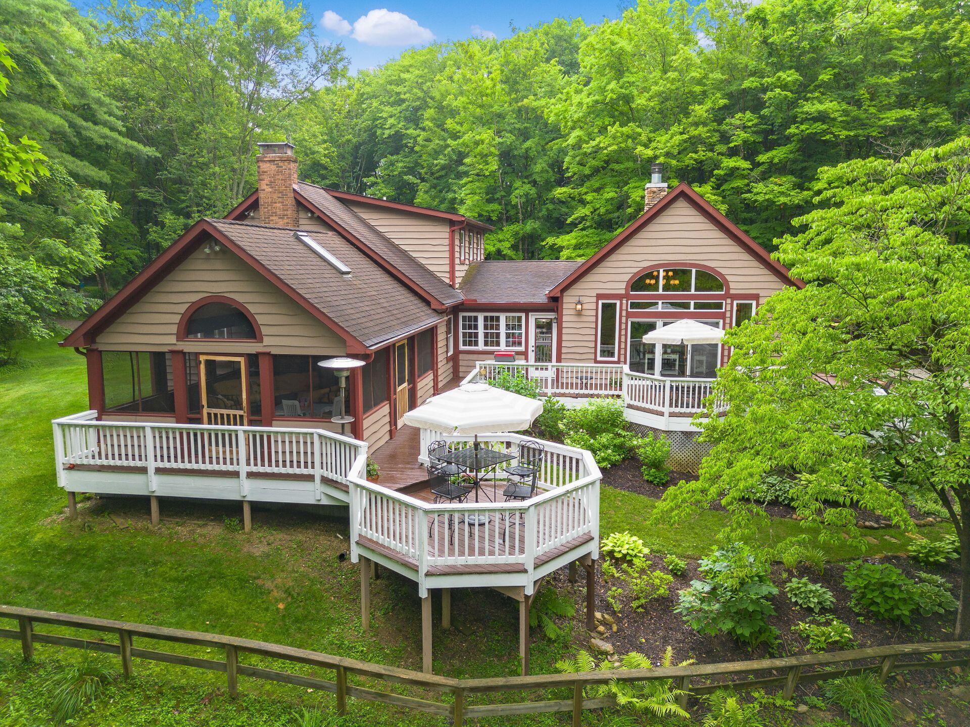 8622 Lott Road Property Photo 1