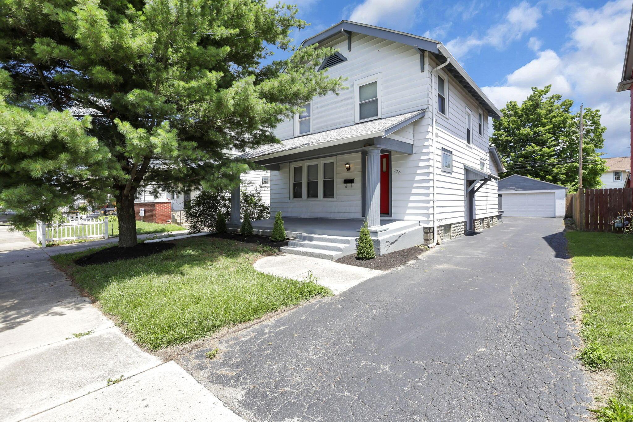 570 Hilltonia Avenue Property Photo