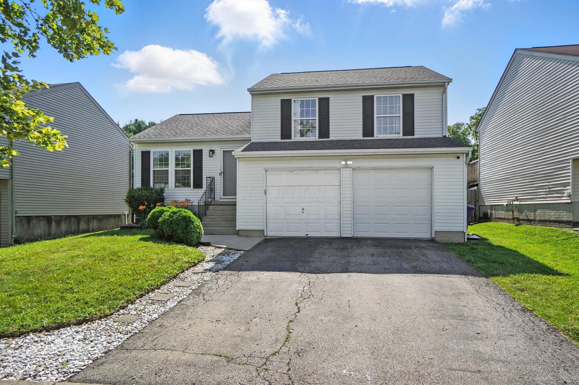 1538 Autumn Village Drive Property Photo 1
