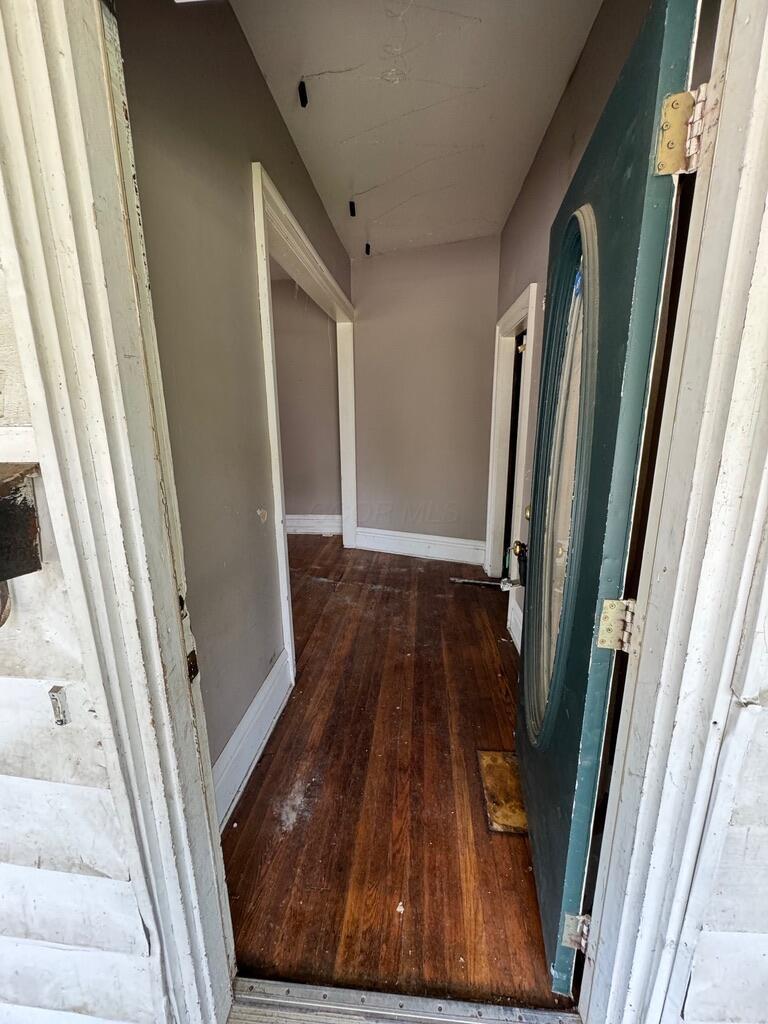 253 Midland Avenue Property Photo 8