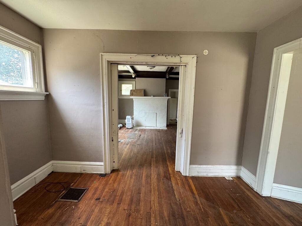 253 Midland Avenue Property Photo 12