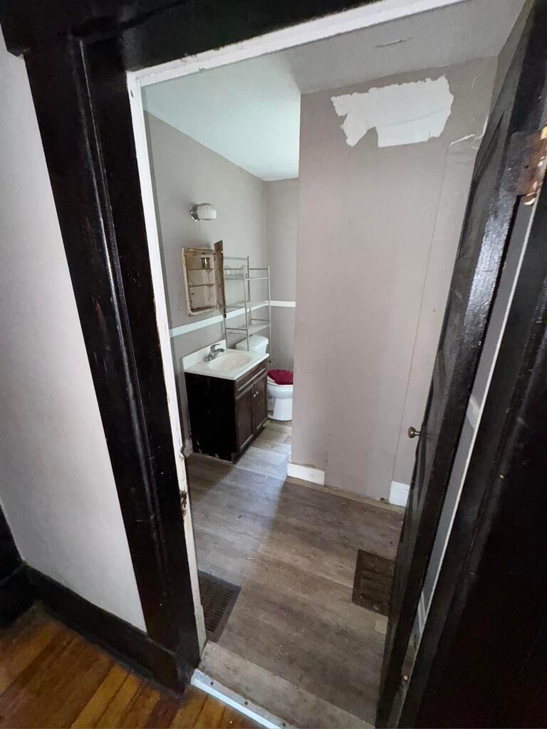253 Midland Avenue Property Photo 18
