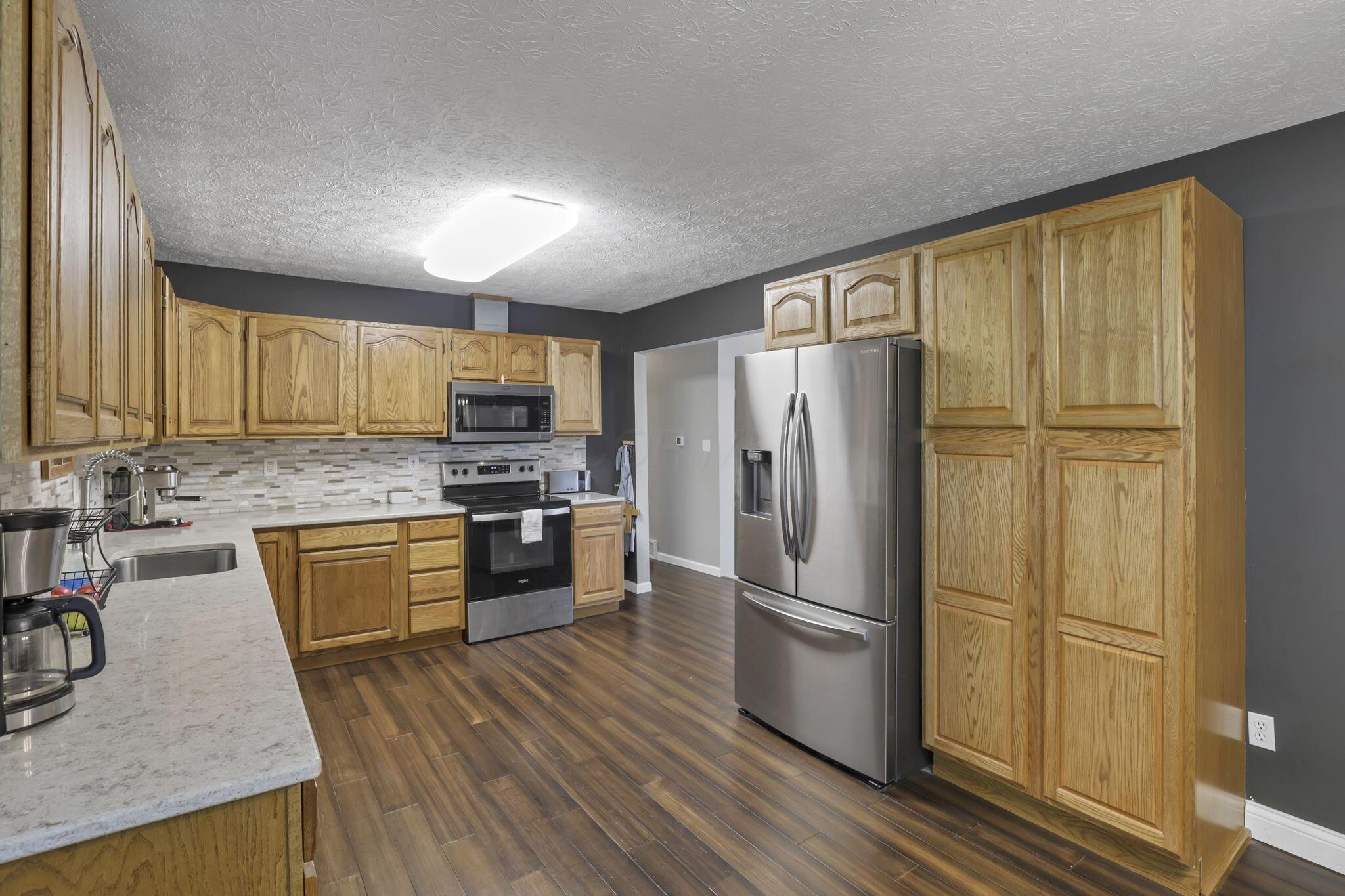 12345 Cherry Lane Property Photo 10
