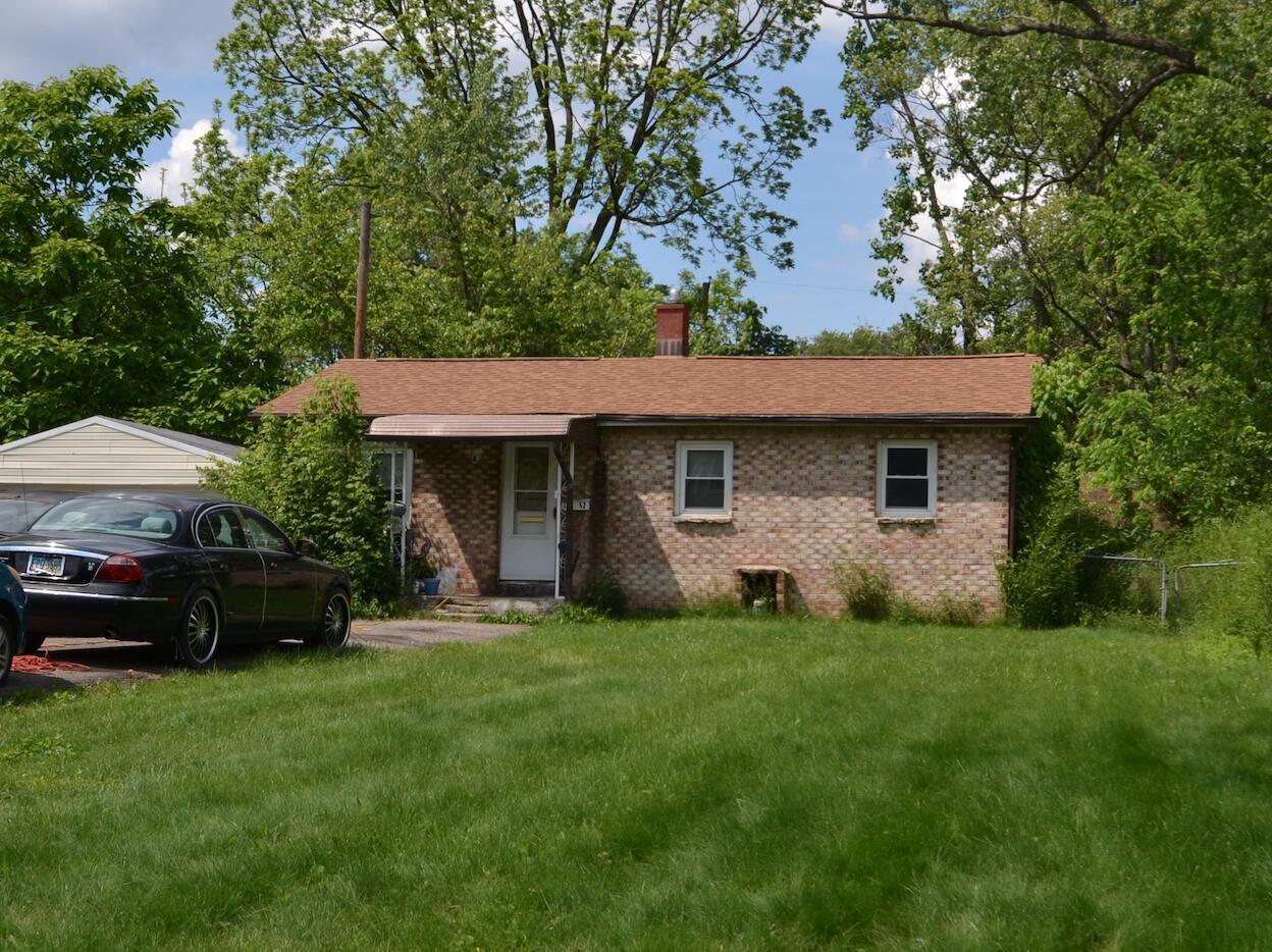 238 S Richardson Avenue Property Photo 6